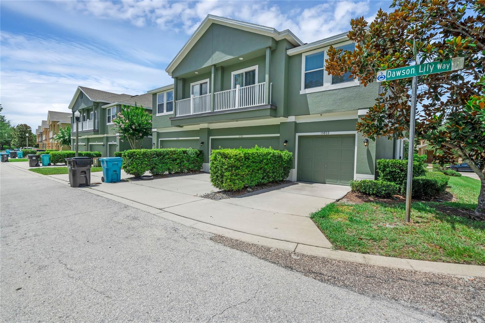 Image 3 of 37 For 10802 Eclipse Lily Way 50a