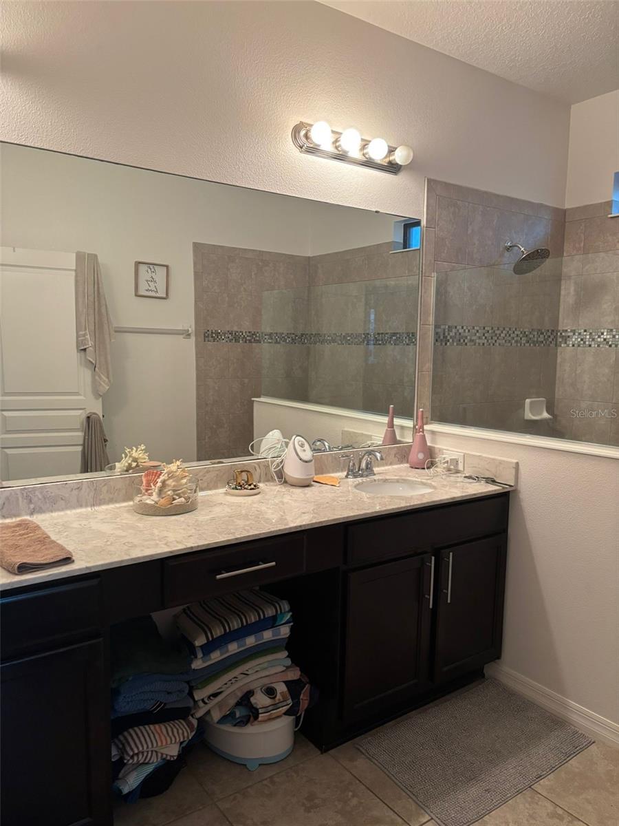 Image 18 of 42 For 1000 Vicenza Street