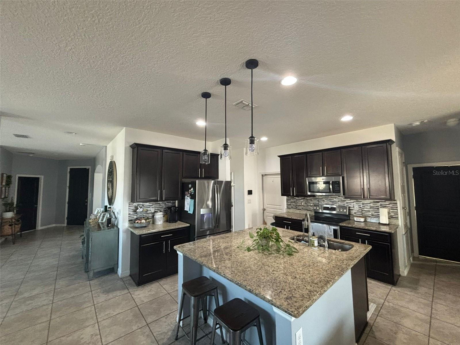 Image 2 of 42 For 1000 Vicenza Street