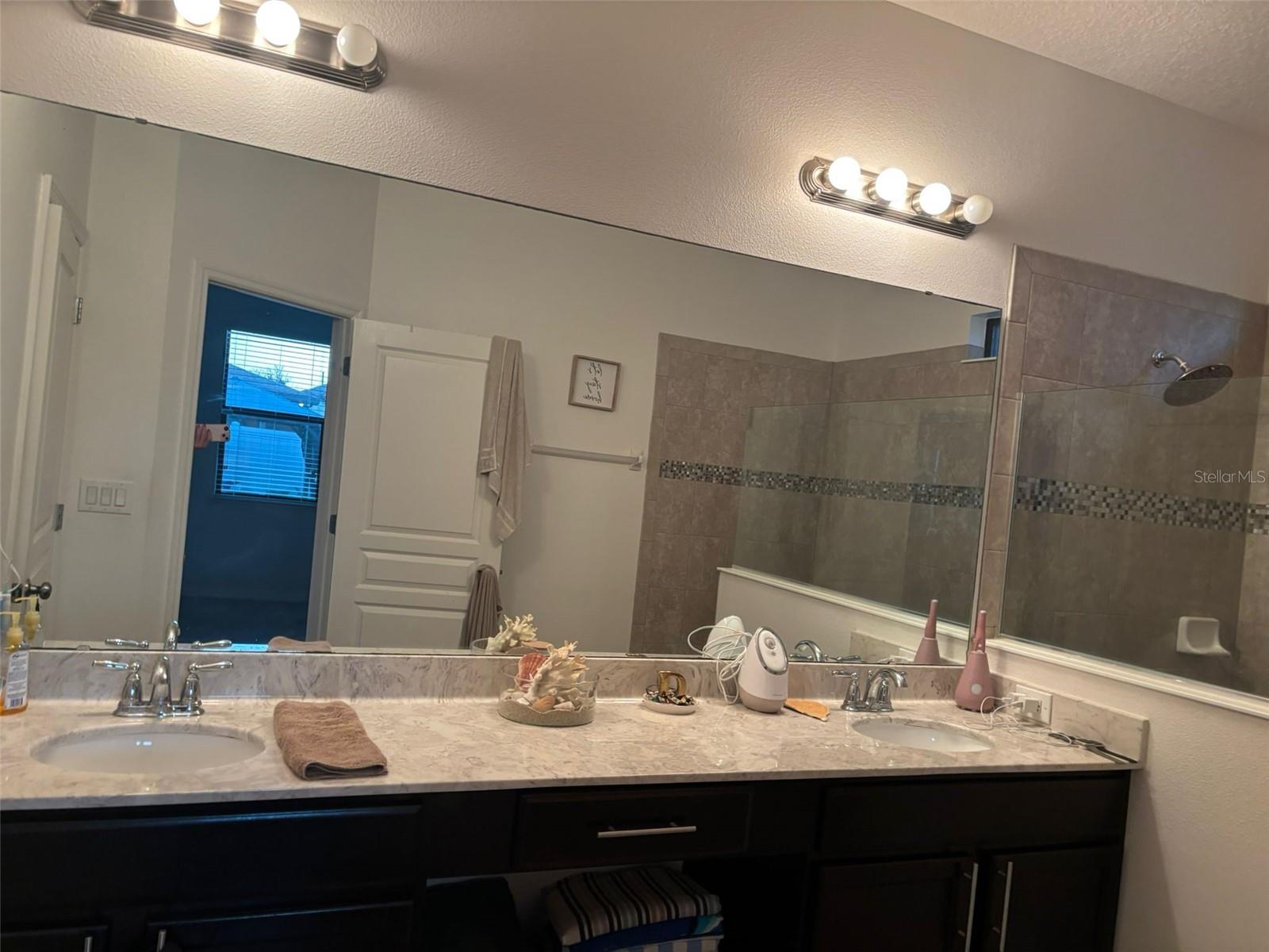 Image 23 of 42 For 1000 Vicenza Street