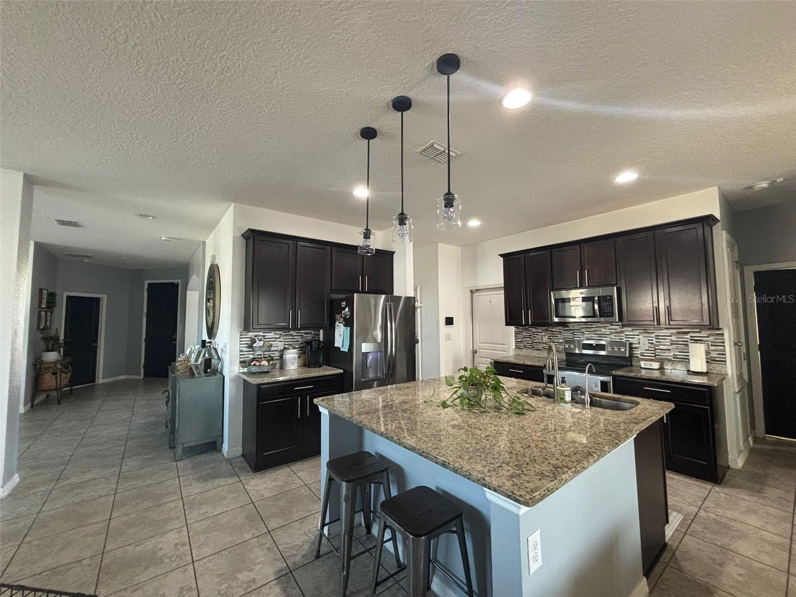 Image 3 of 42 For 1000 Vicenza Street