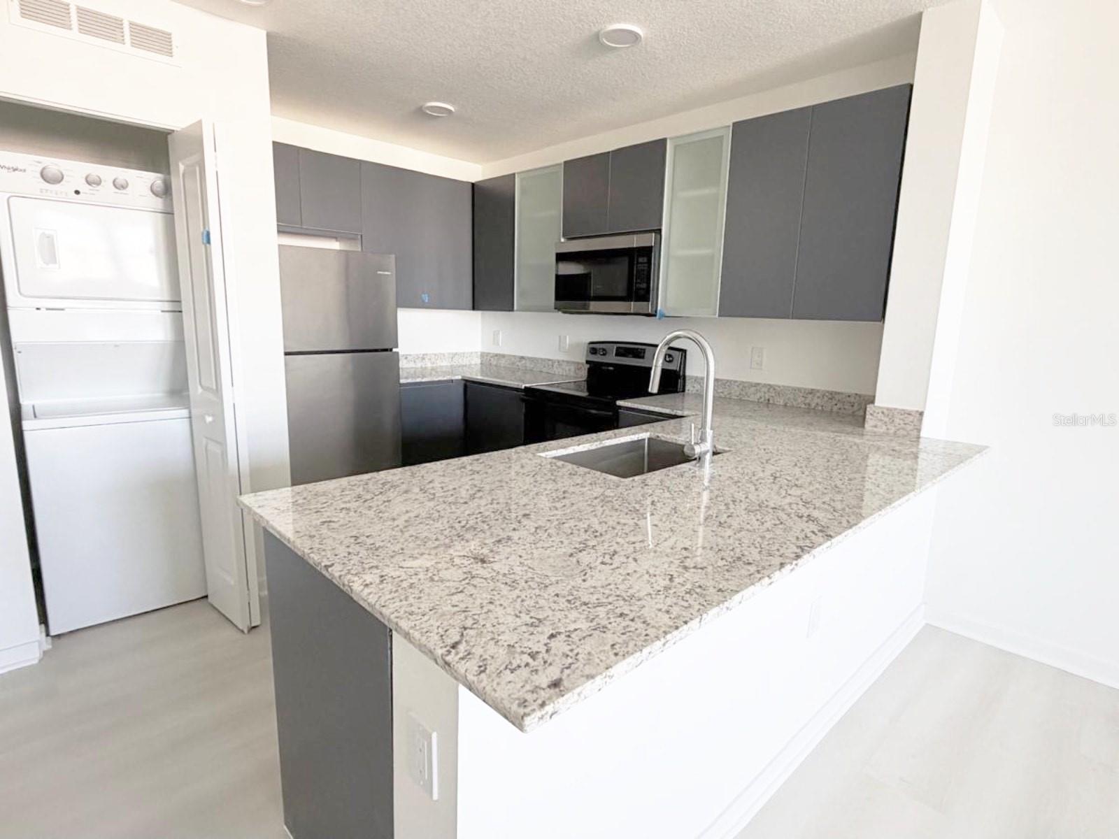 Image 11 of 32 For 5587 Millenia Park Blvd  519