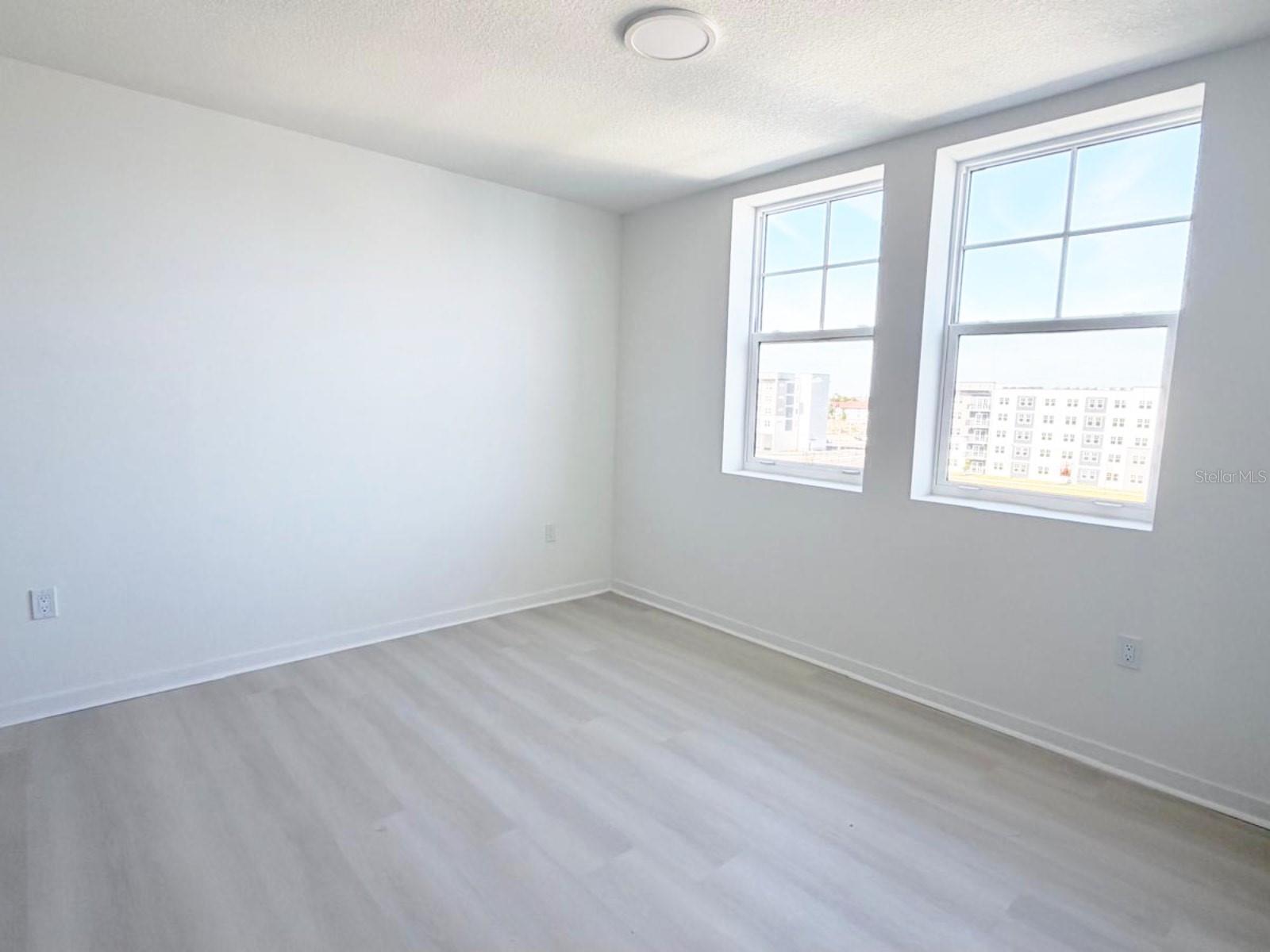 Image 17 of 32 For 5587 Millenia Park Blvd  519