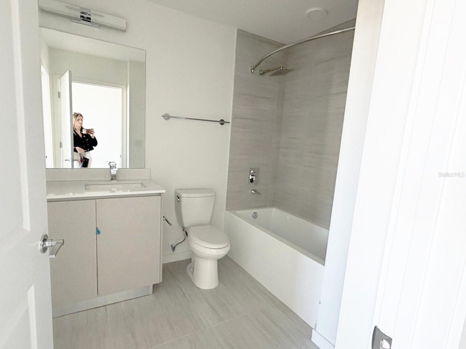 Image 23 of 32 For 5587 Millenia Park Blvd  519