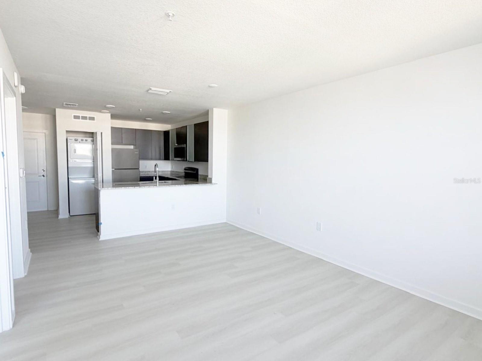 Image 5 of 32 For 5587 Millenia Park Blvd  519