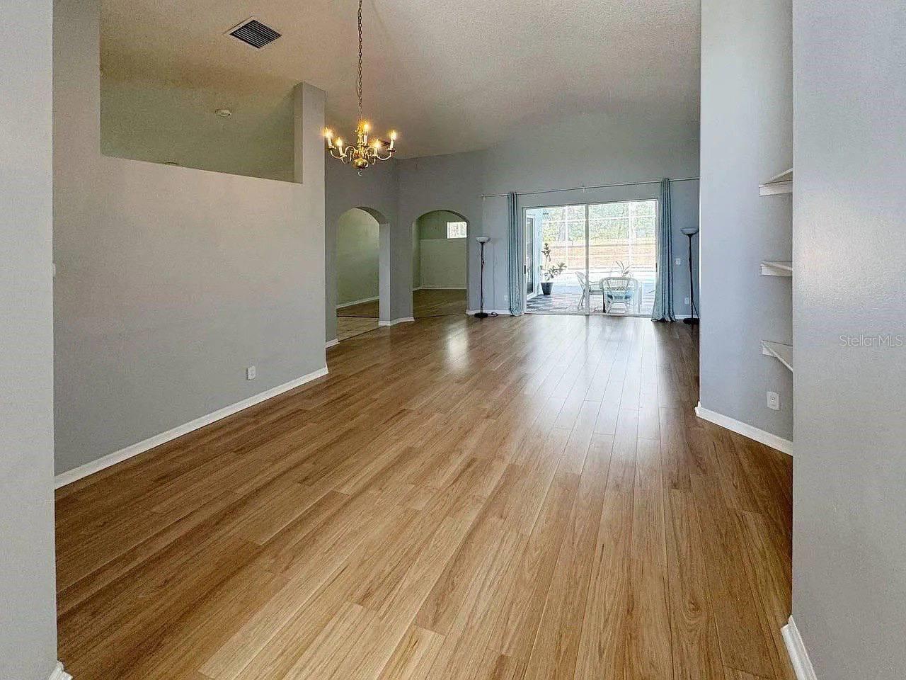 Image 8 of 21 For 13001 Yardsley Court