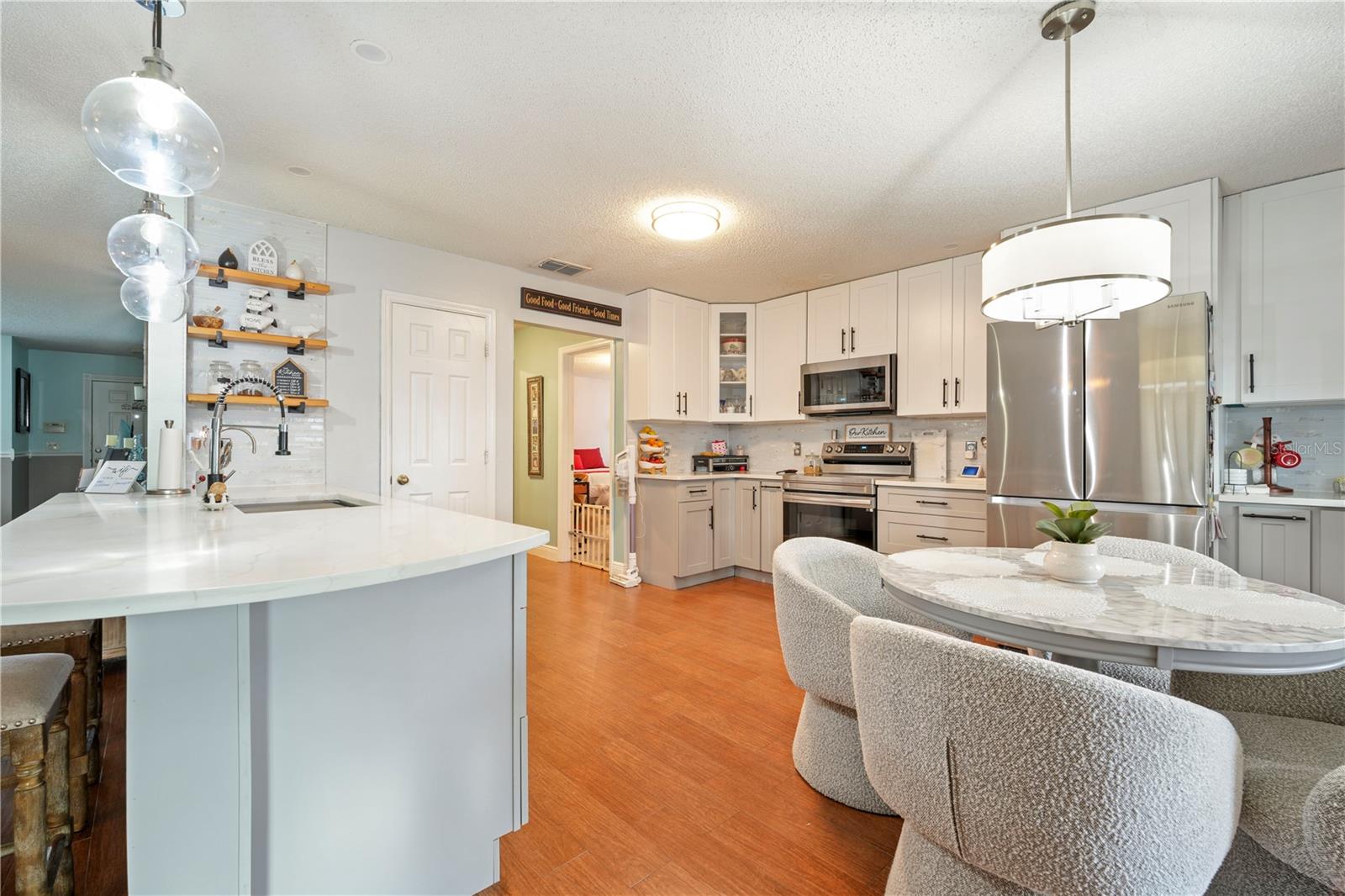 Image 10 of 35 For 709 Clifton Hills Street