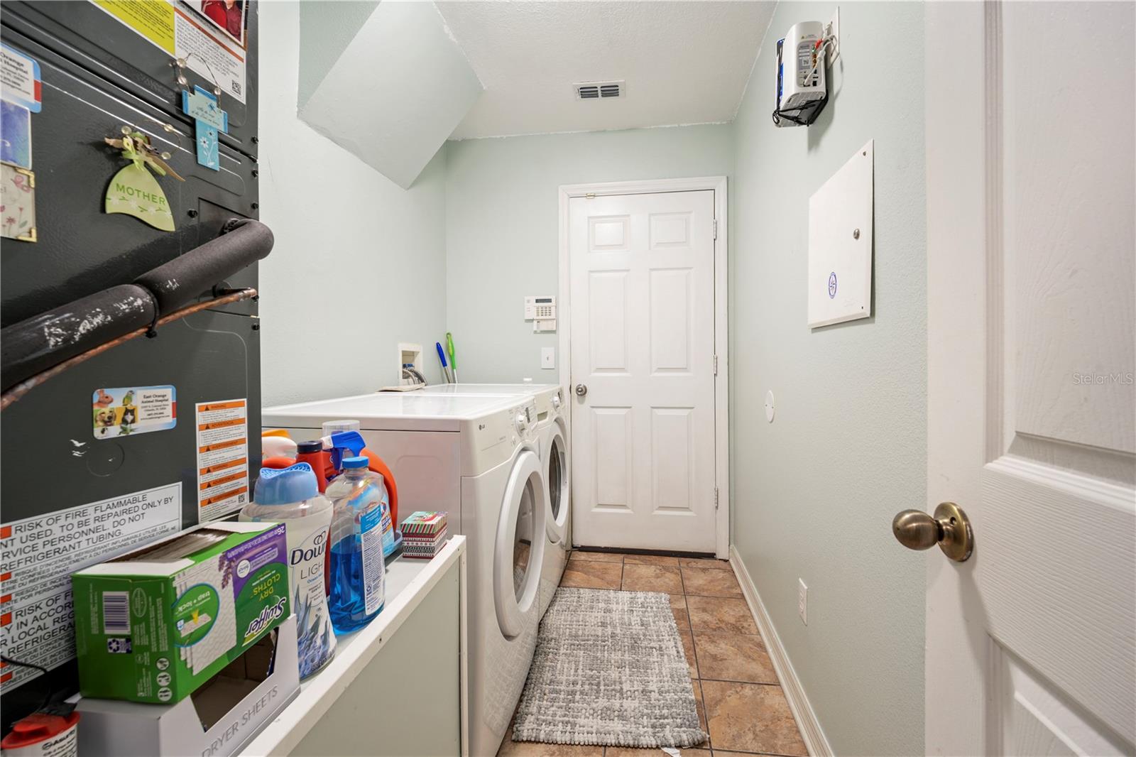 Image 14 of 35 For 709 Clifton Hills Street