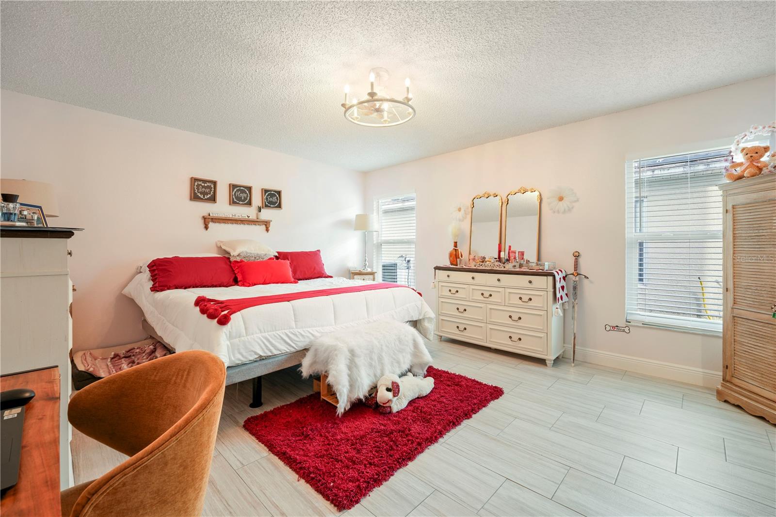 Image 15 of 35 For 709 Clifton Hills Street