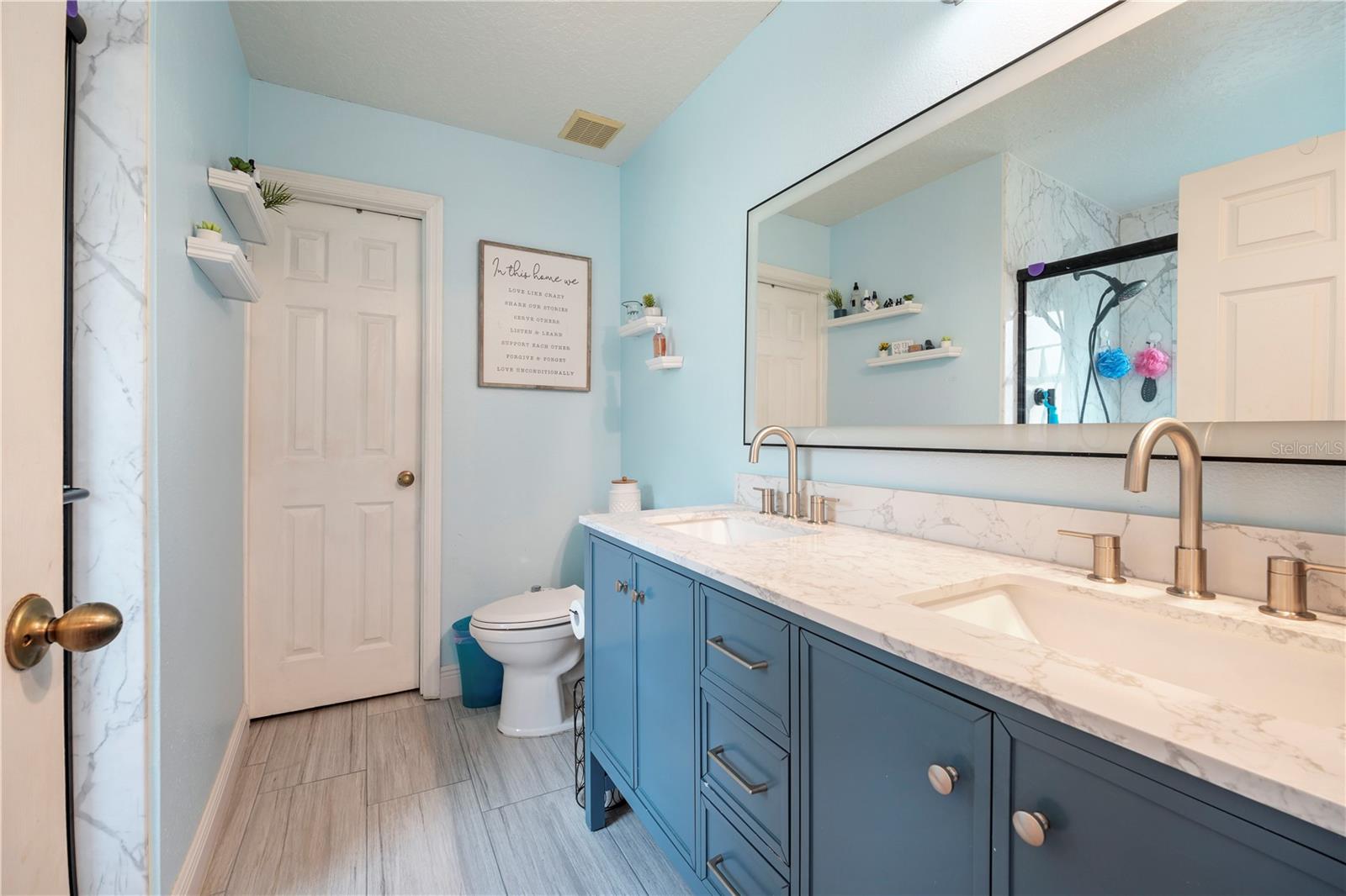 Image 18 of 35 For 709 Clifton Hills Street