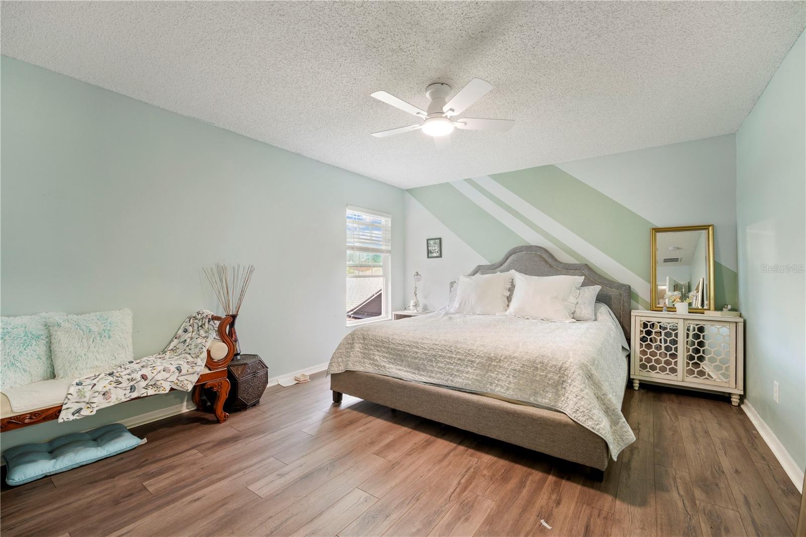 Image 25 of 35 For 709 Clifton Hills Street