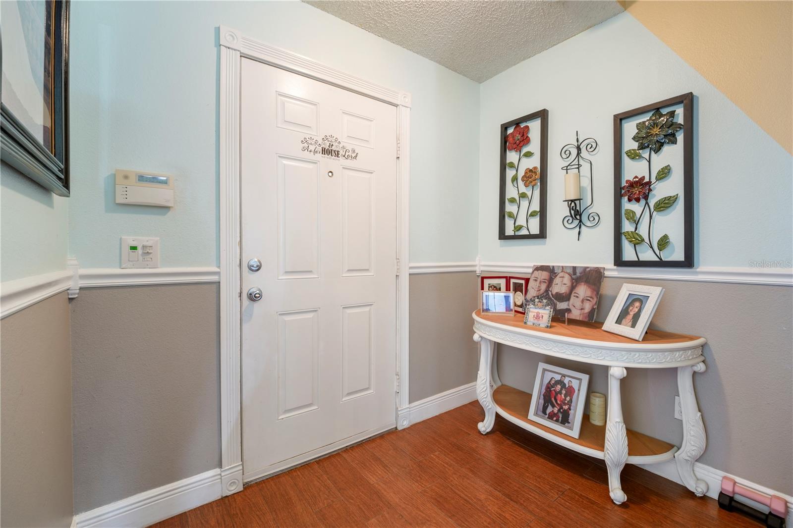 Image 4 of 35 For 709 Clifton Hills Street