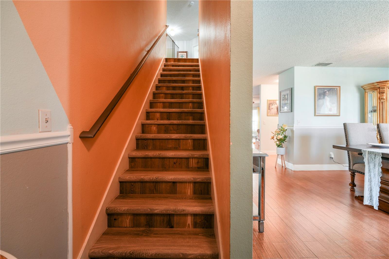 Image 5 of 35 For 709 Clifton Hills Street