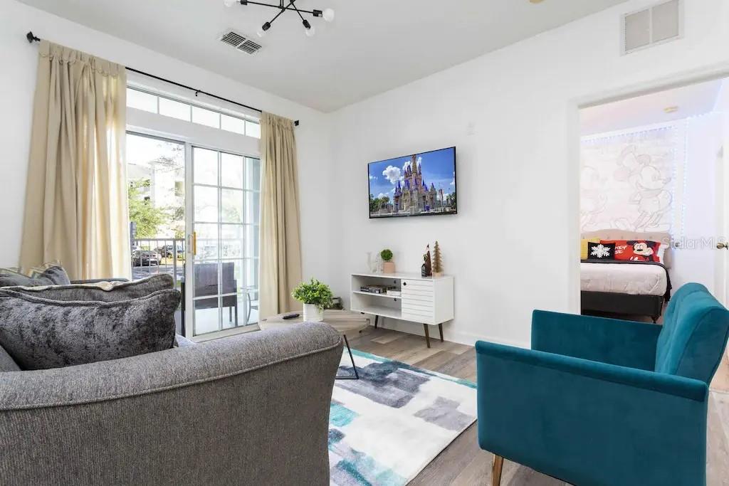 Image 9 of 37 For 3176 Feltrim Place 101