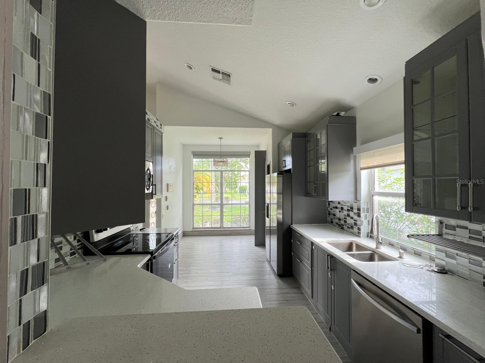 Image 11 of 22 For 6417 Winder Oaks Boulevard