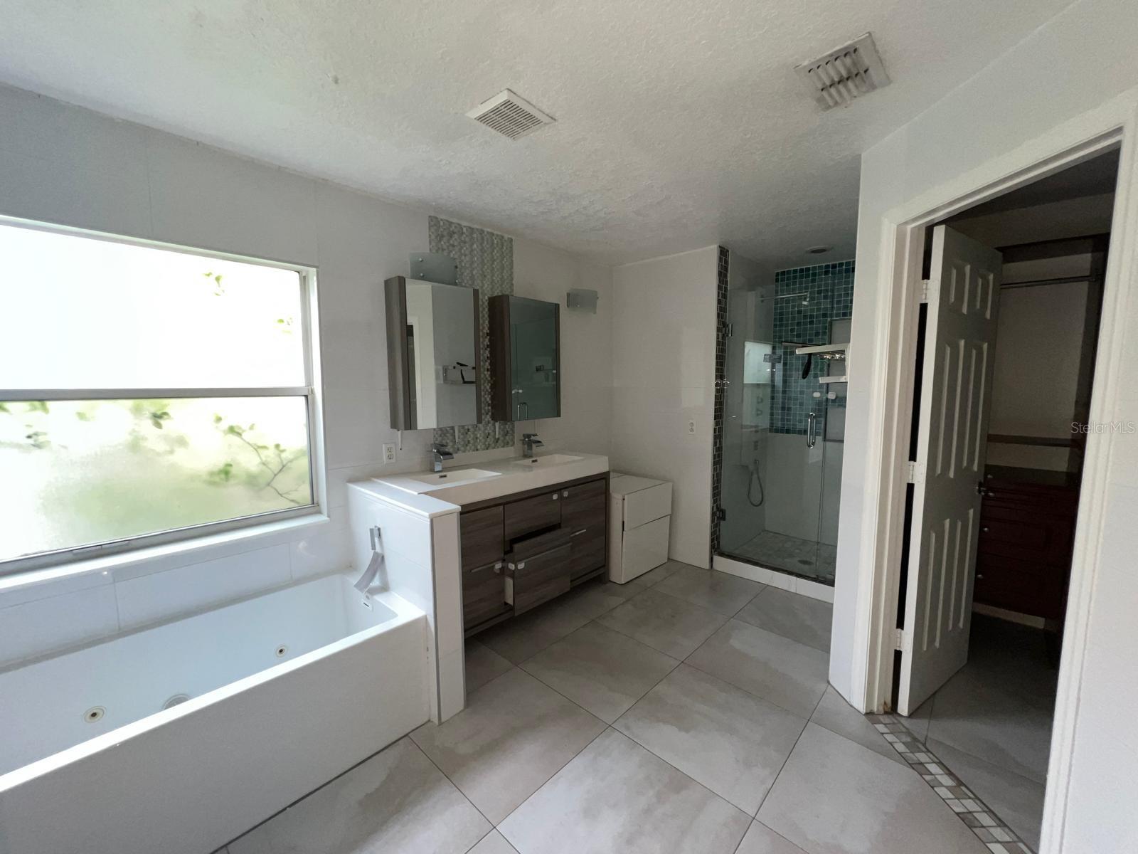 Image 13 of 22 For 6417 Winder Oaks Boulevard