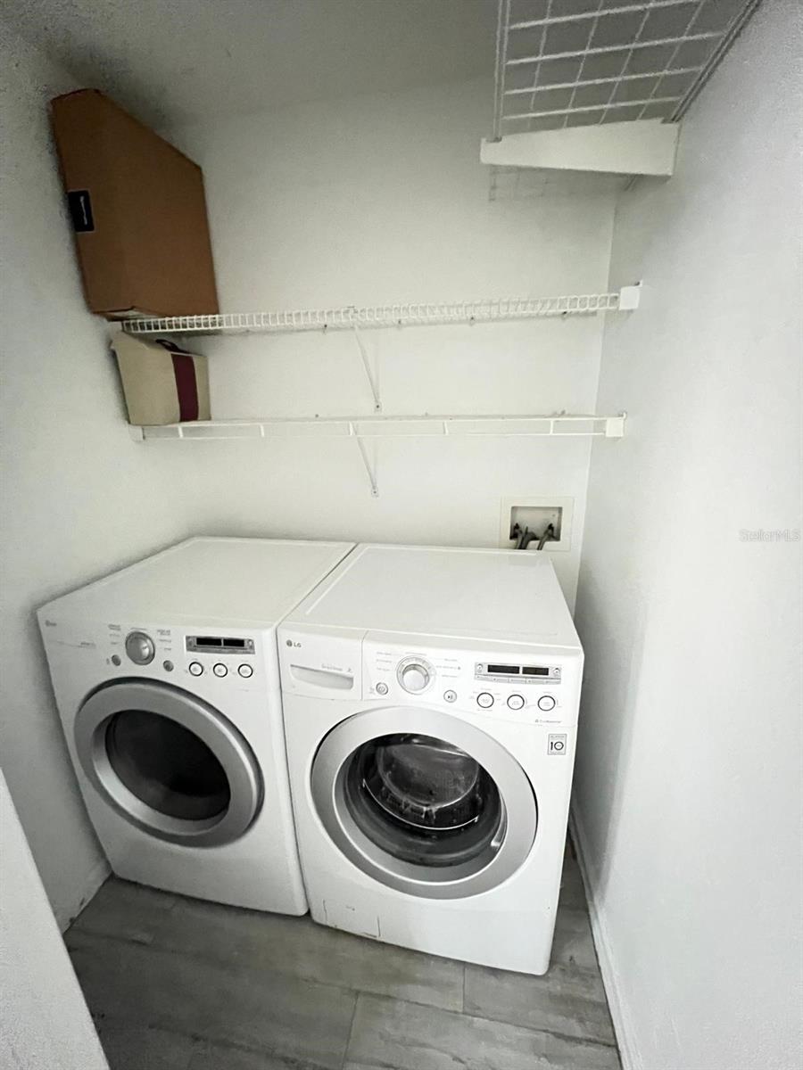 Image 17 of 22 For 6417 Winder Oaks Boulevard