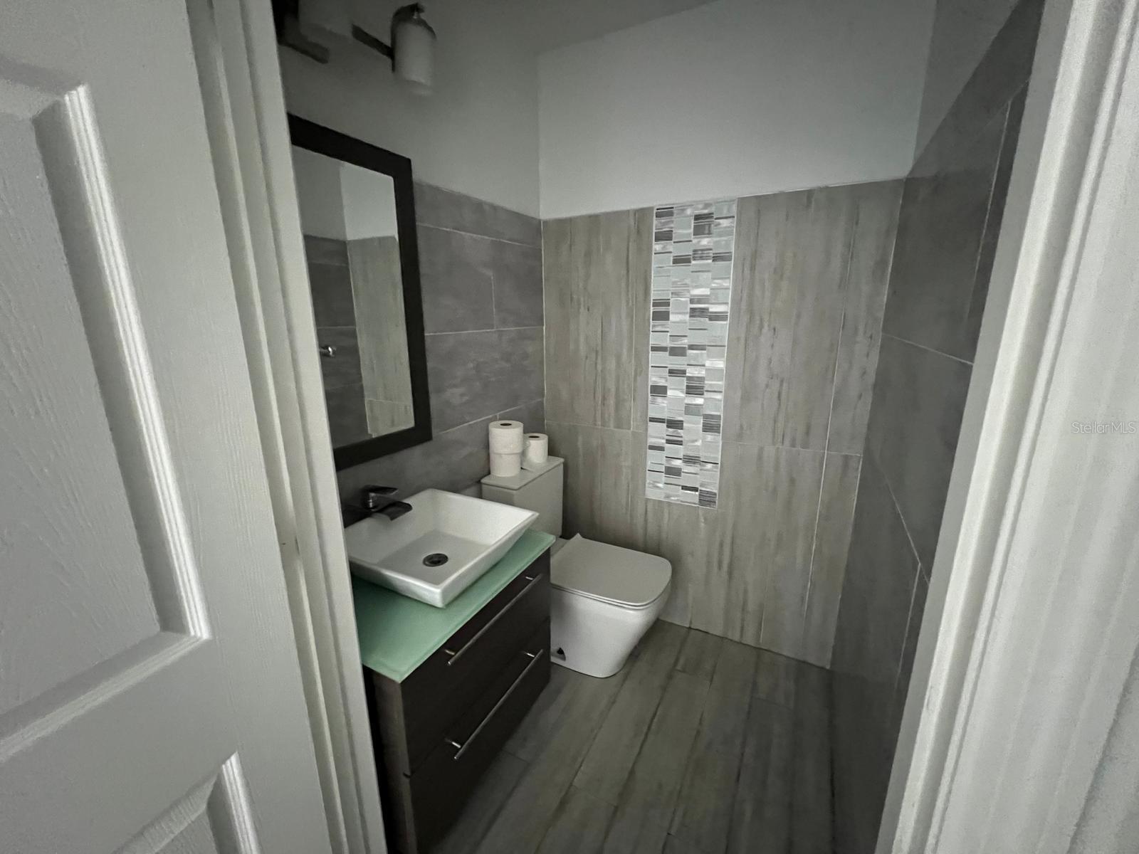 Image 18 of 22 For 6417 Winder Oaks Boulevard