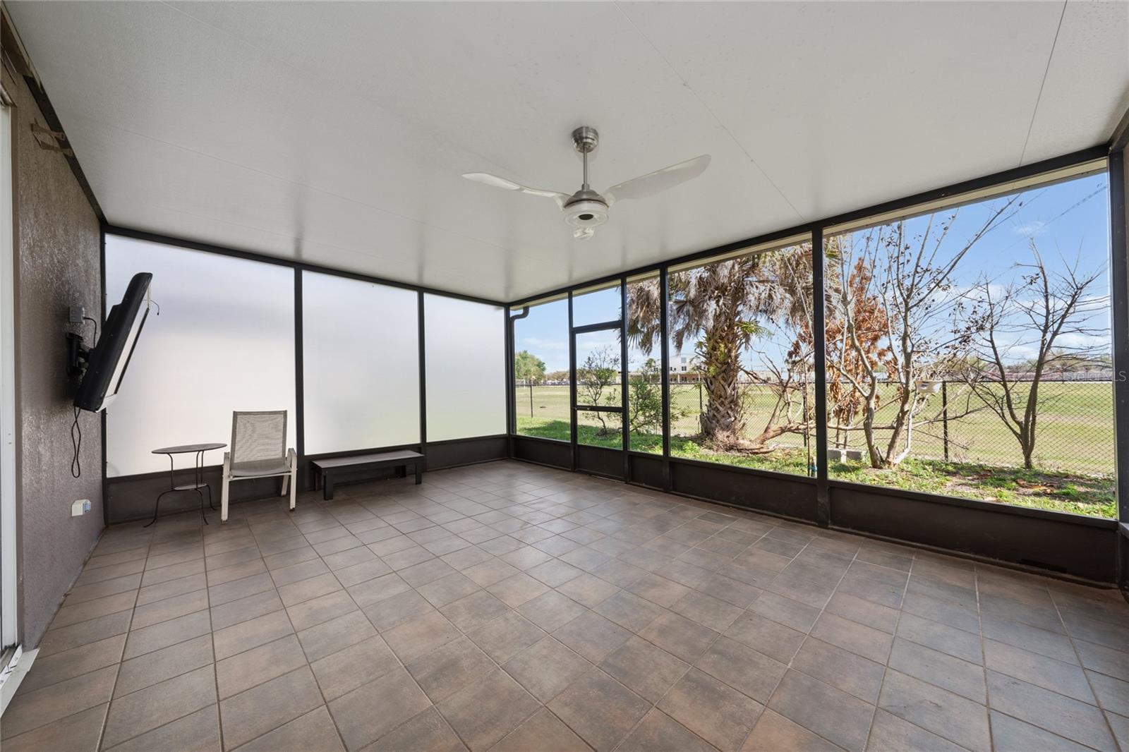 Image 11 of 24 For 2962 White Cedar Dr