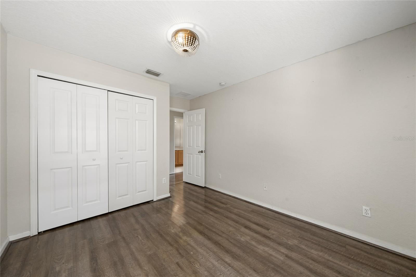 Image 14 of 24 For 2962 White Cedar Dr