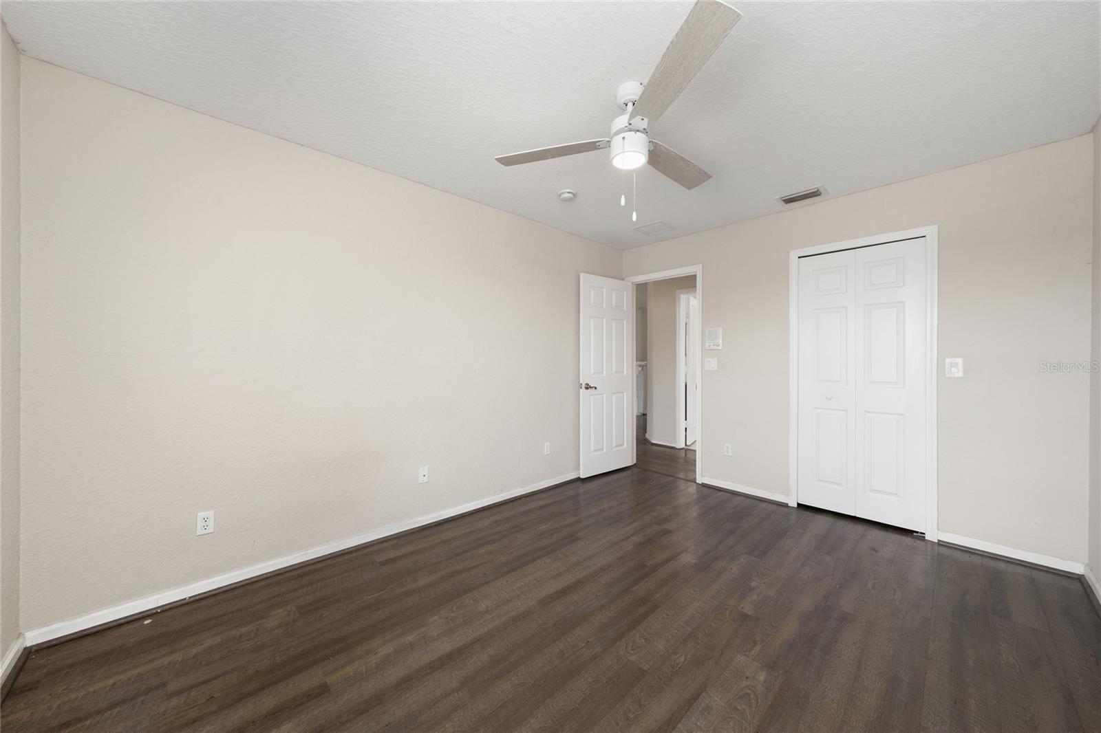 Image 16 of 24 For 2962 White Cedar Dr