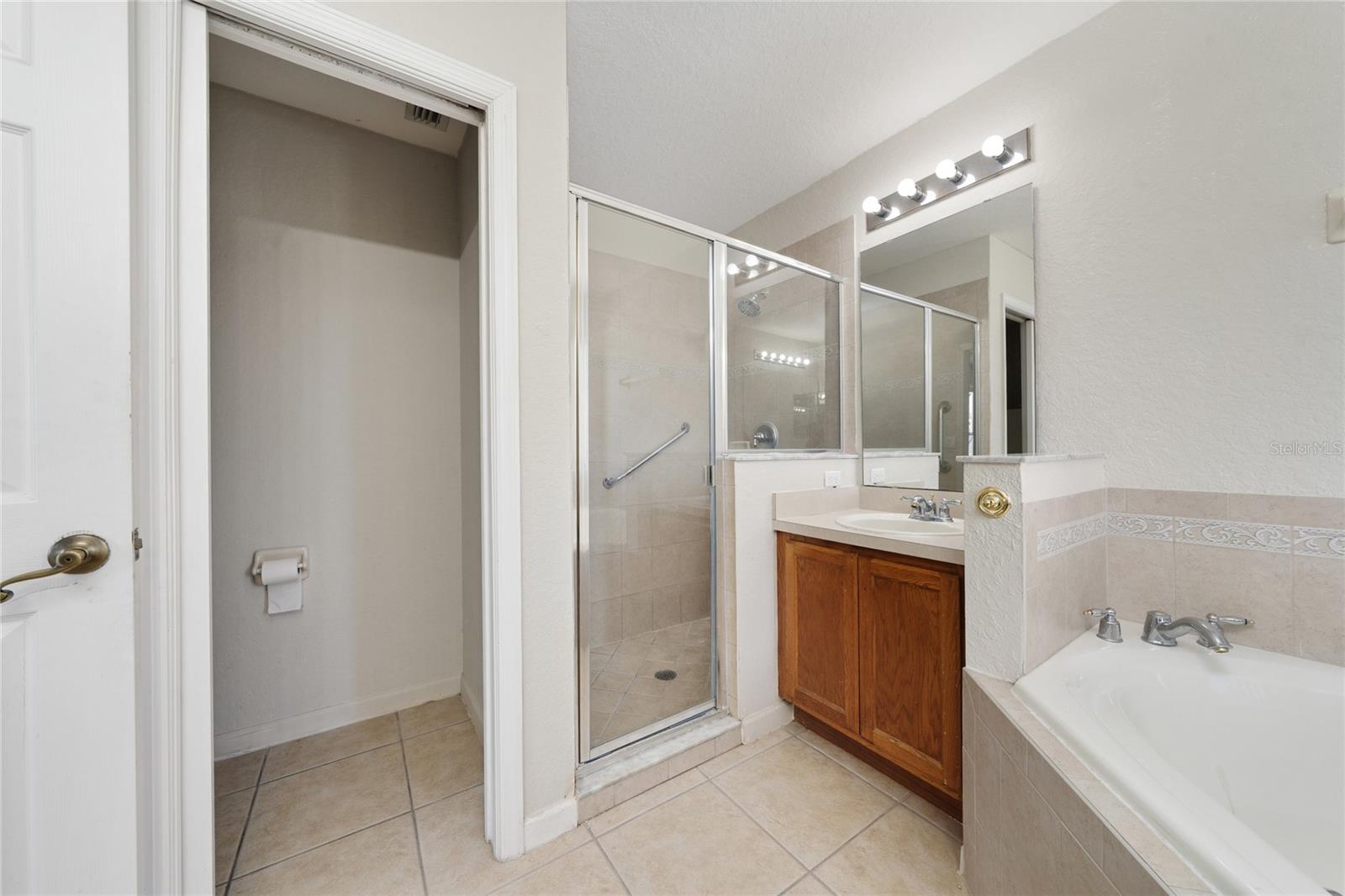 Image 20 of 24 For 2962 White Cedar Dr