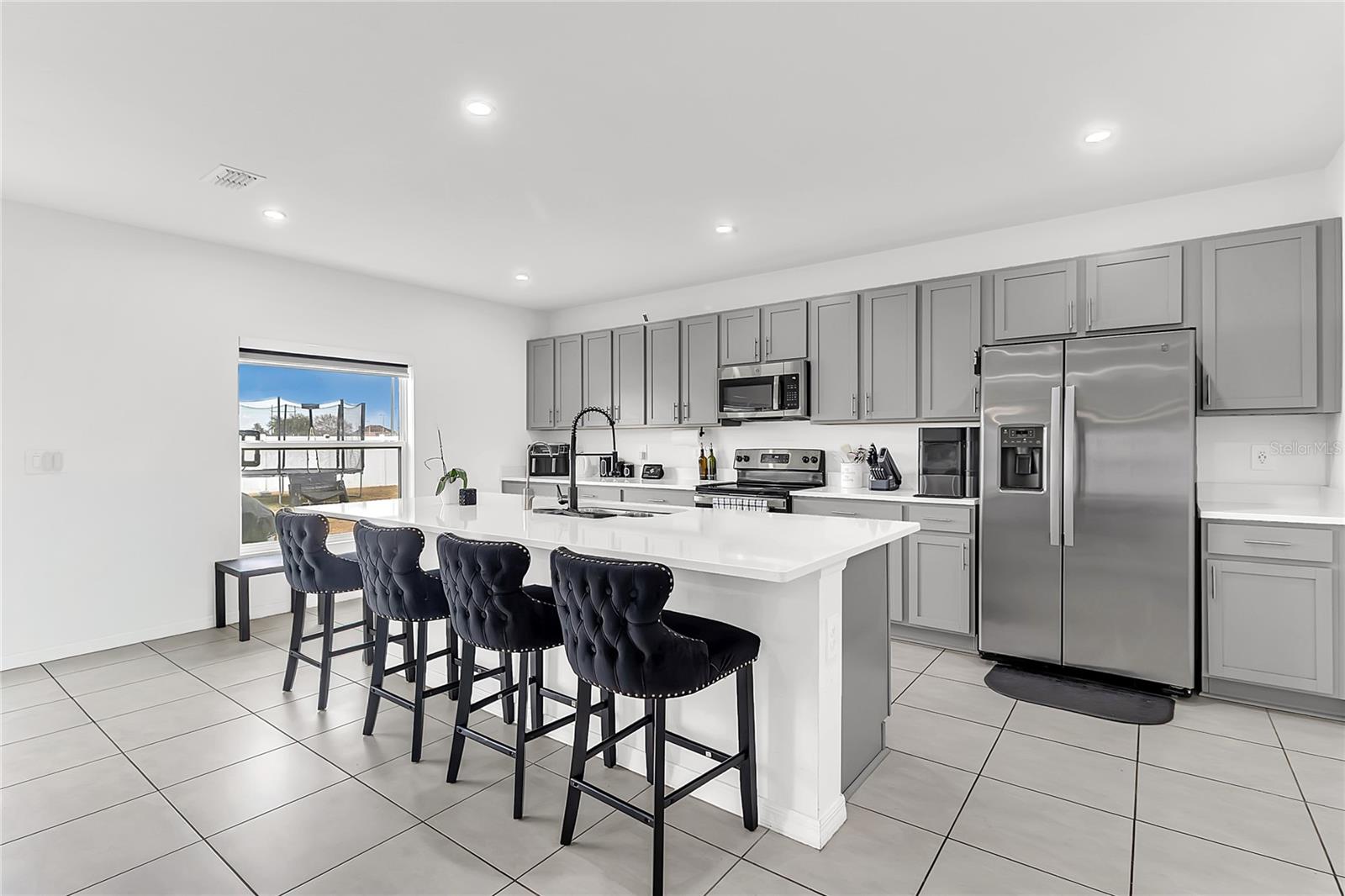 Image 12 of 28 For 132 Citrine Loop