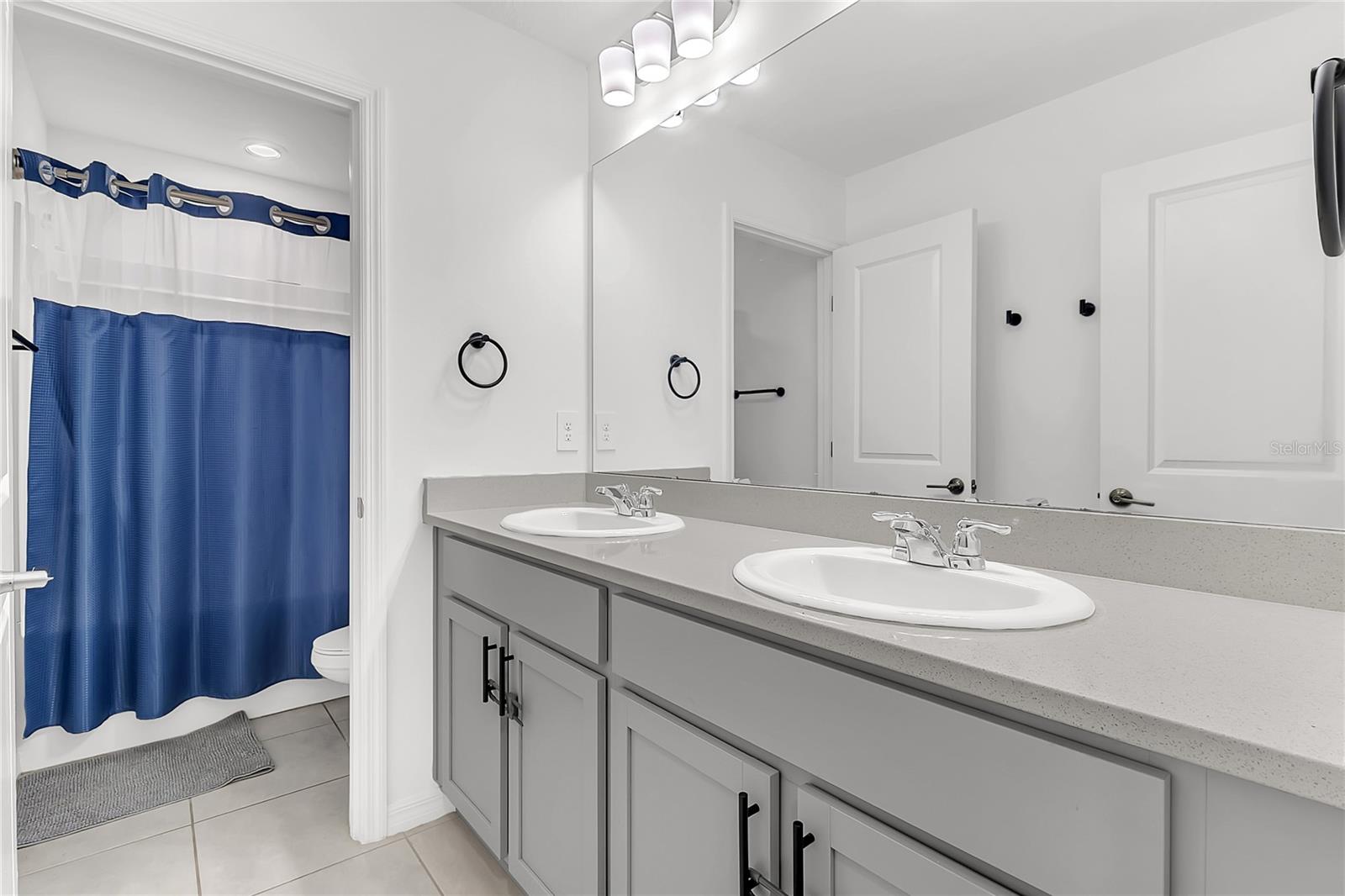 Image 19 of 28 For 132 Citrine Loop