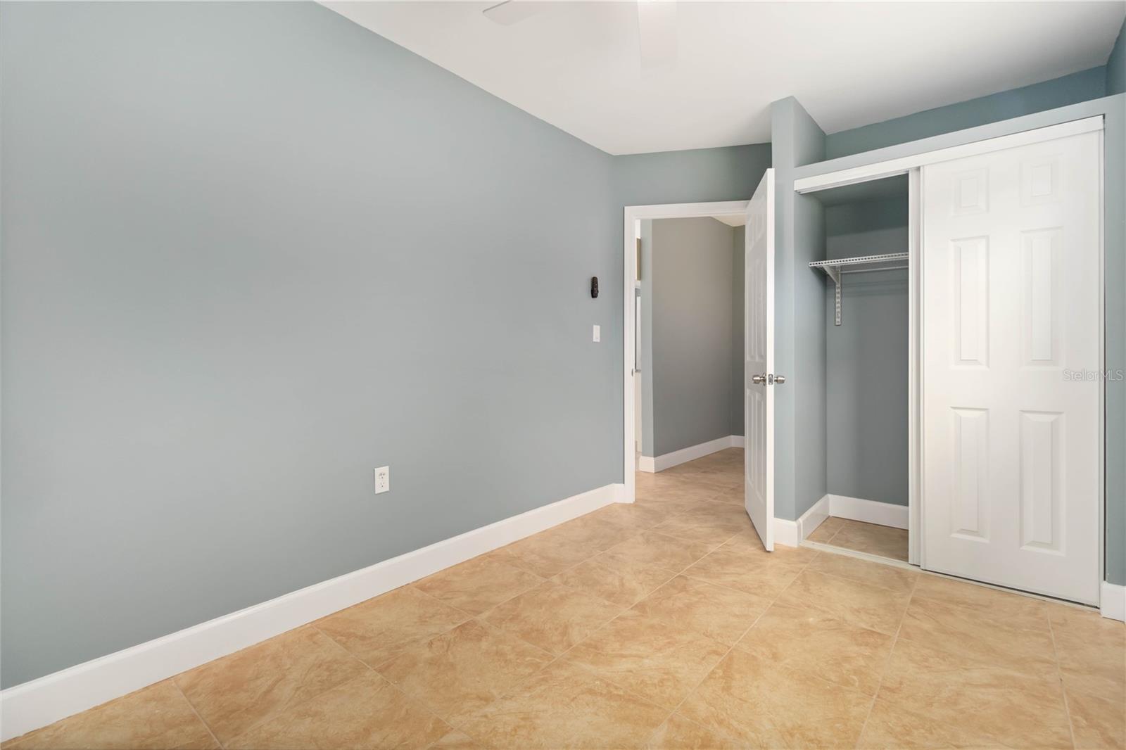 Image 6 of 14 For 3922 Ridgewood Drive