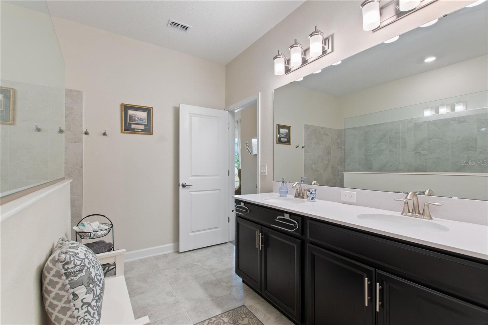 Image 22 of 85 For 8979 Croquet Court