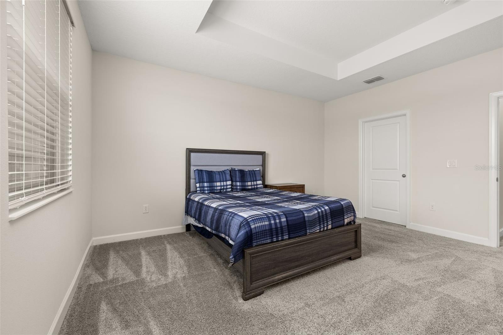 Image 17 of 33 For 4880 Tribute Trail