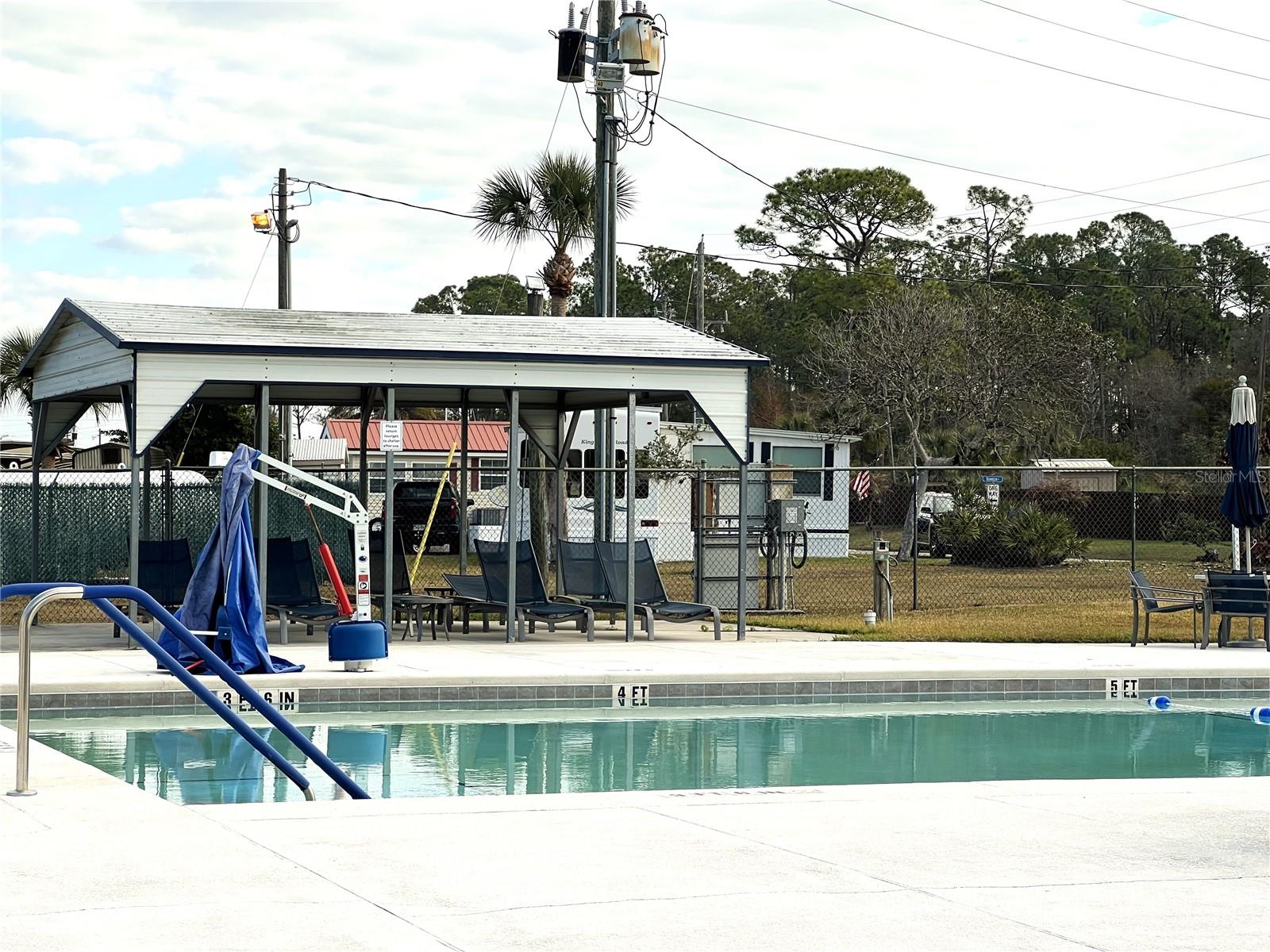 Image 10 of 18 For 1305 Pine Island Drive N