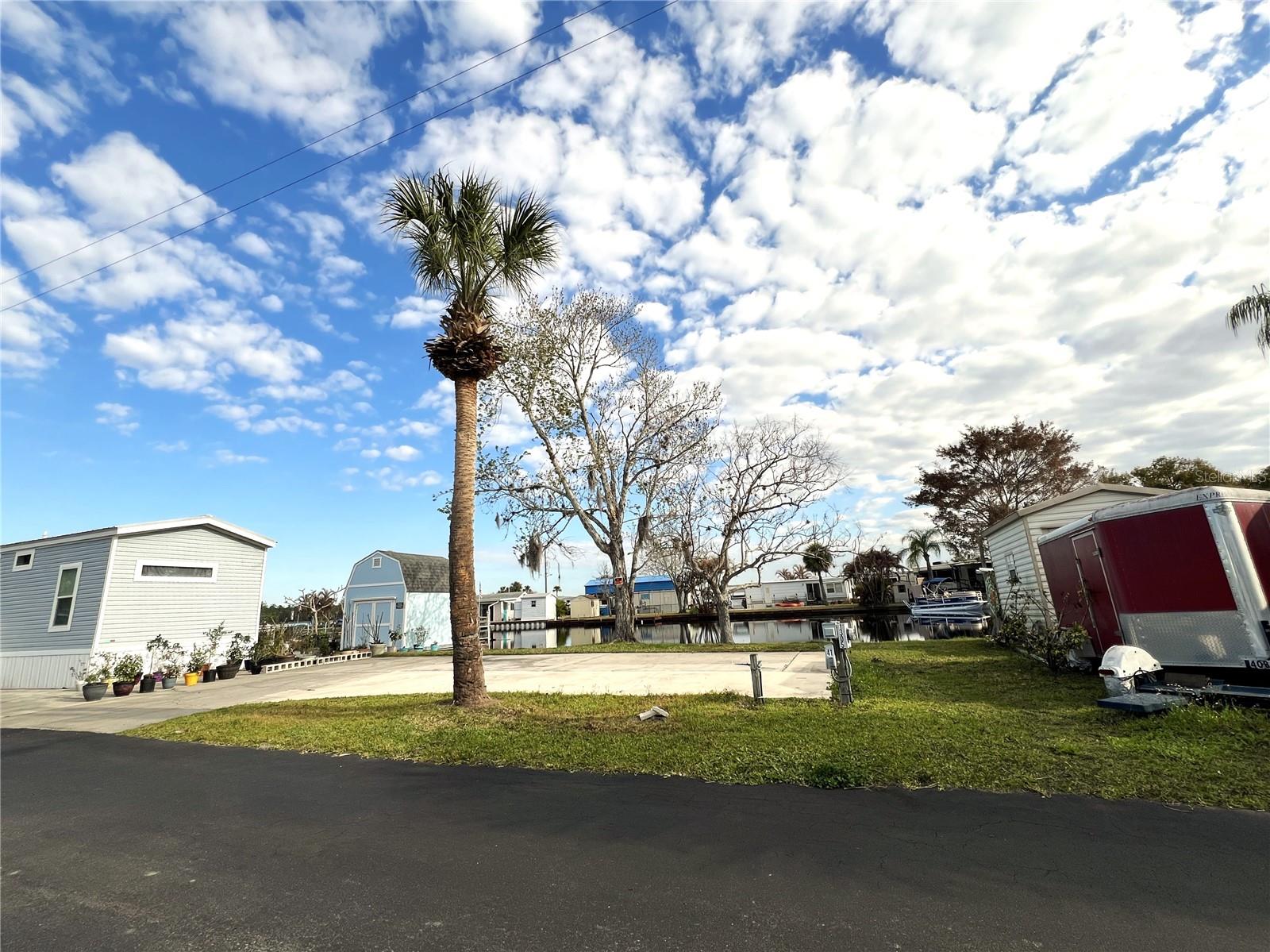 Image 17 of 18 For 1305 Pine Island Drive N