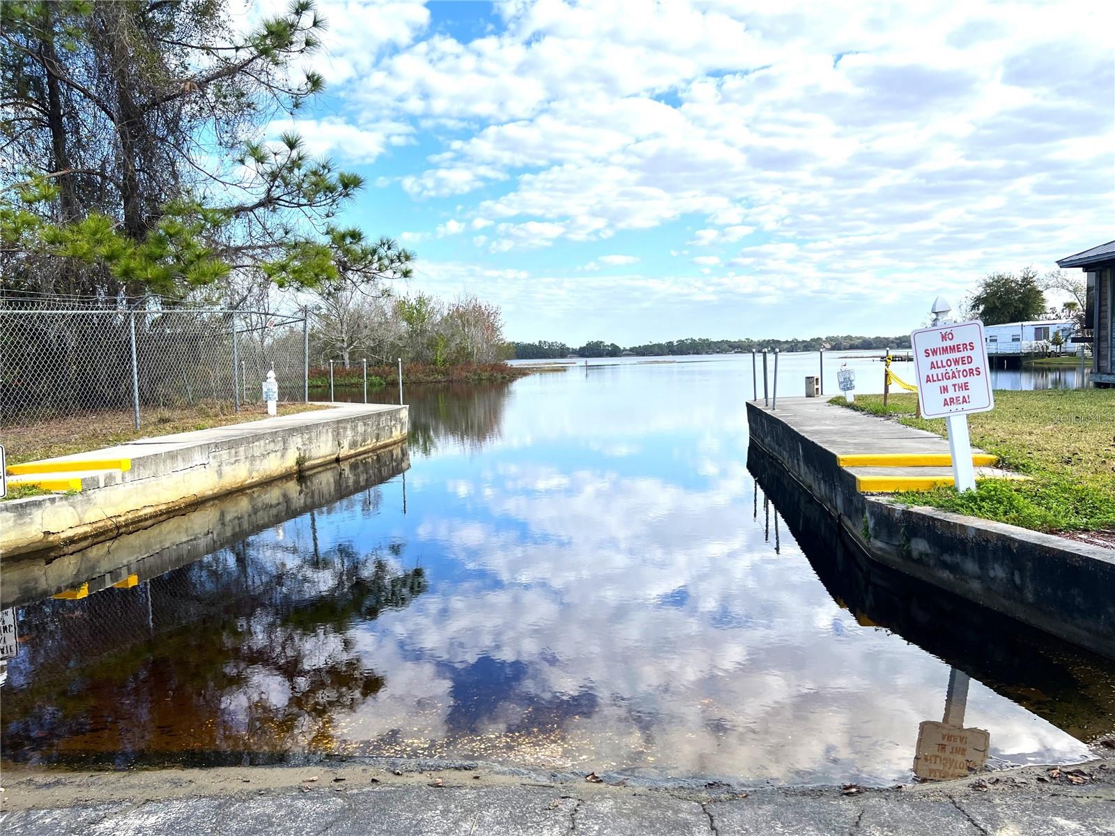 Image 7 of 18 For 1305 Pine Island Drive N