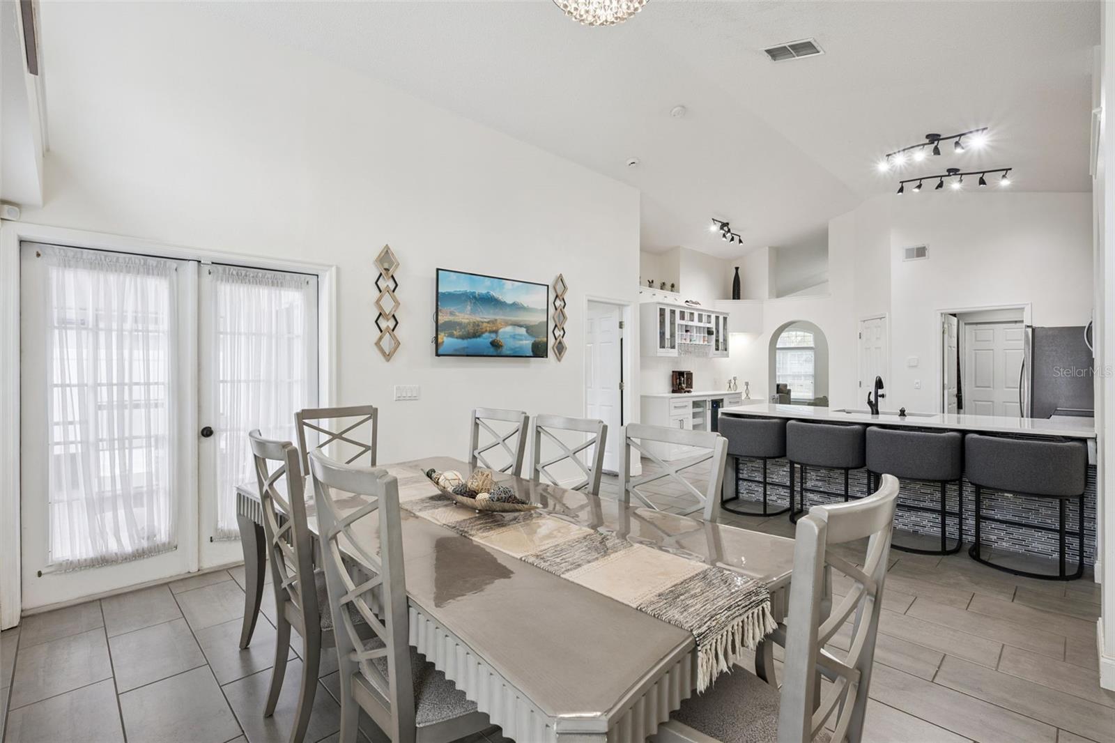 Image 14 of 43 For 13607 Hawkeye Drive