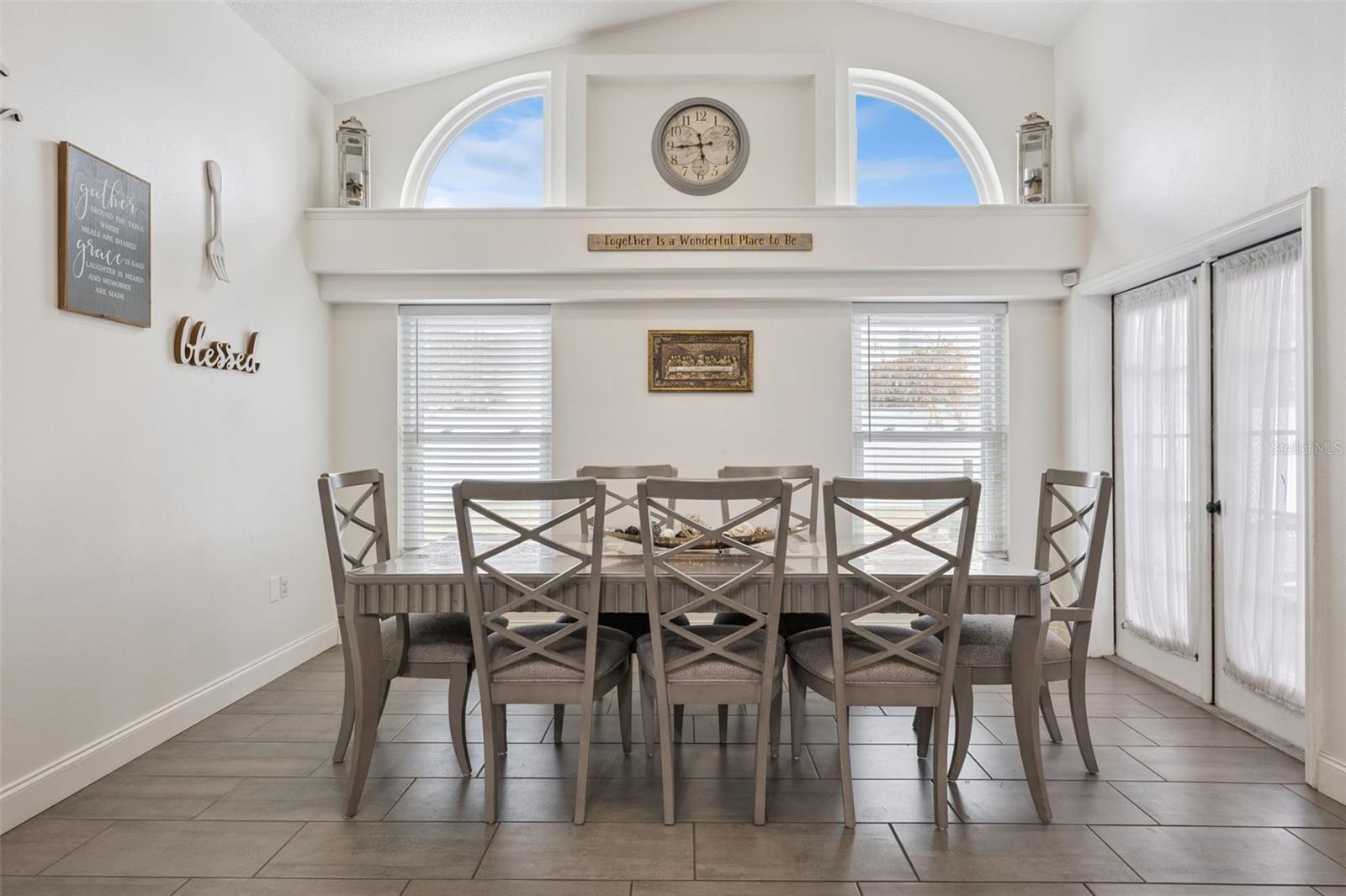 Image 17 of 43 For 13607 Hawkeye Drive