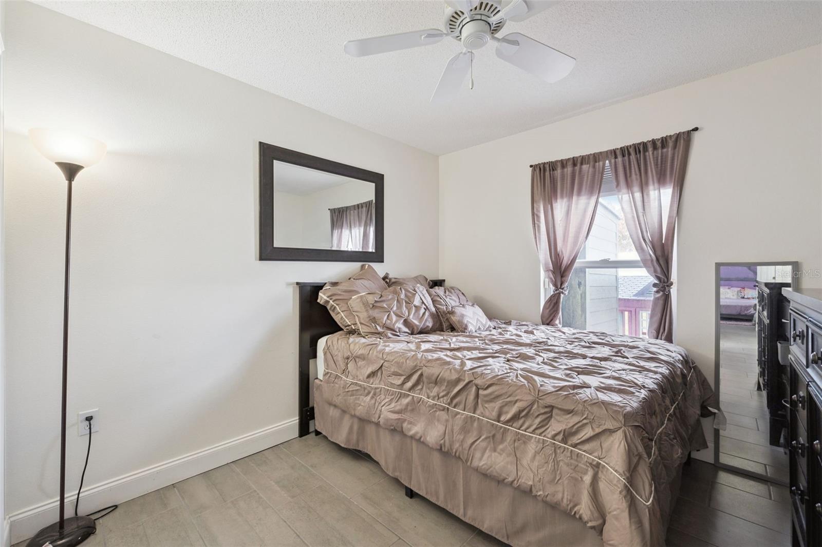 Image 26 of 43 For 13607 Hawkeye Drive