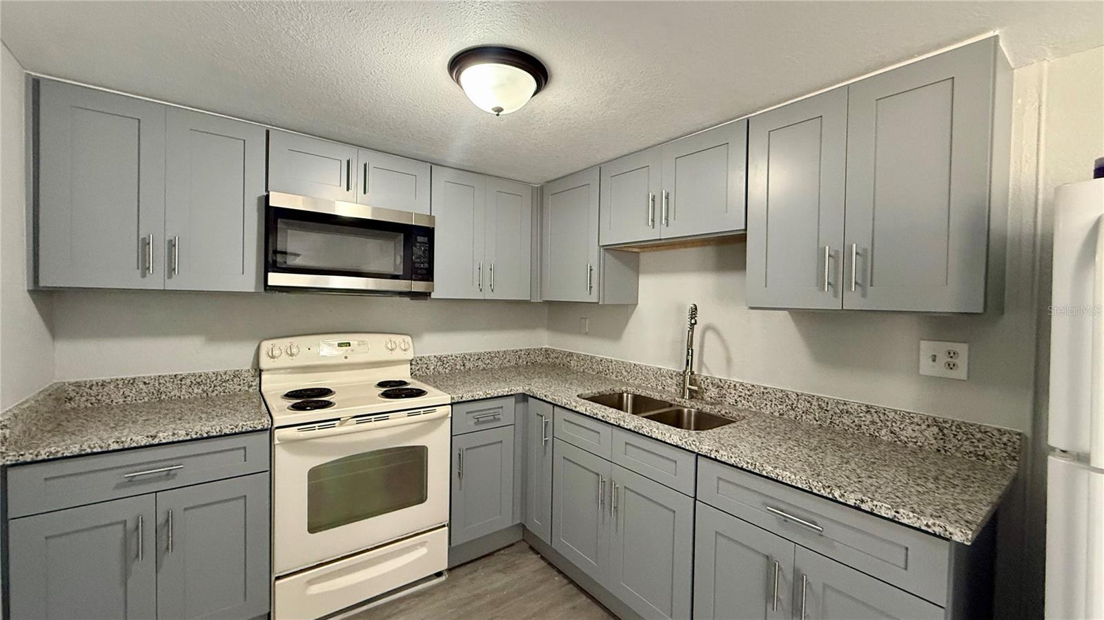 Image 2 of 12 For 508 Finley Avenue A