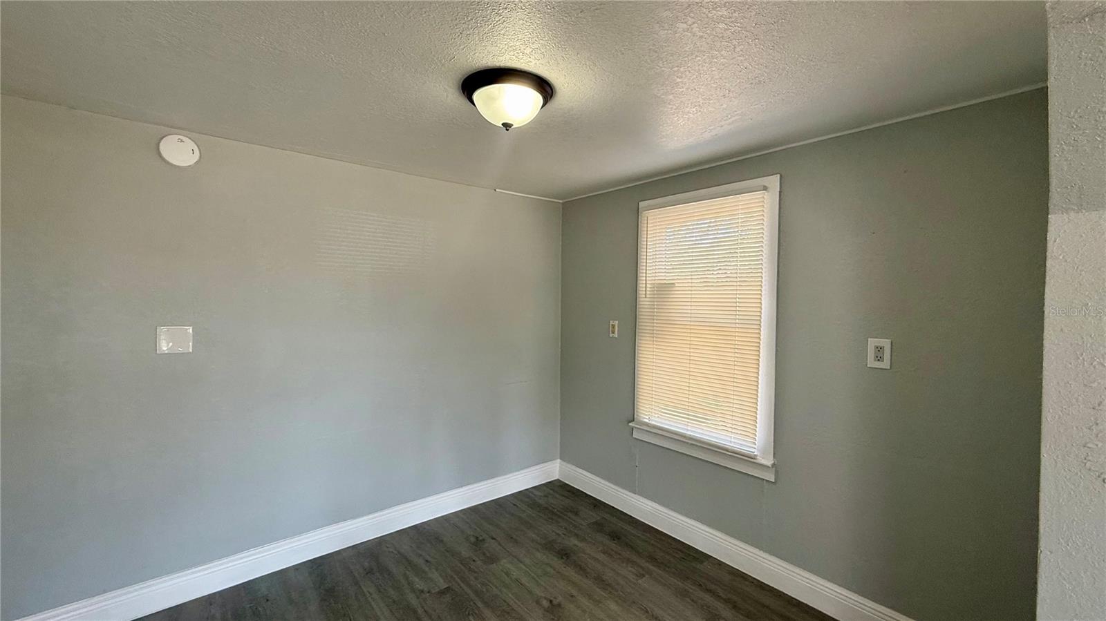 Image 9 of 12 For 508 Finley Avenue A