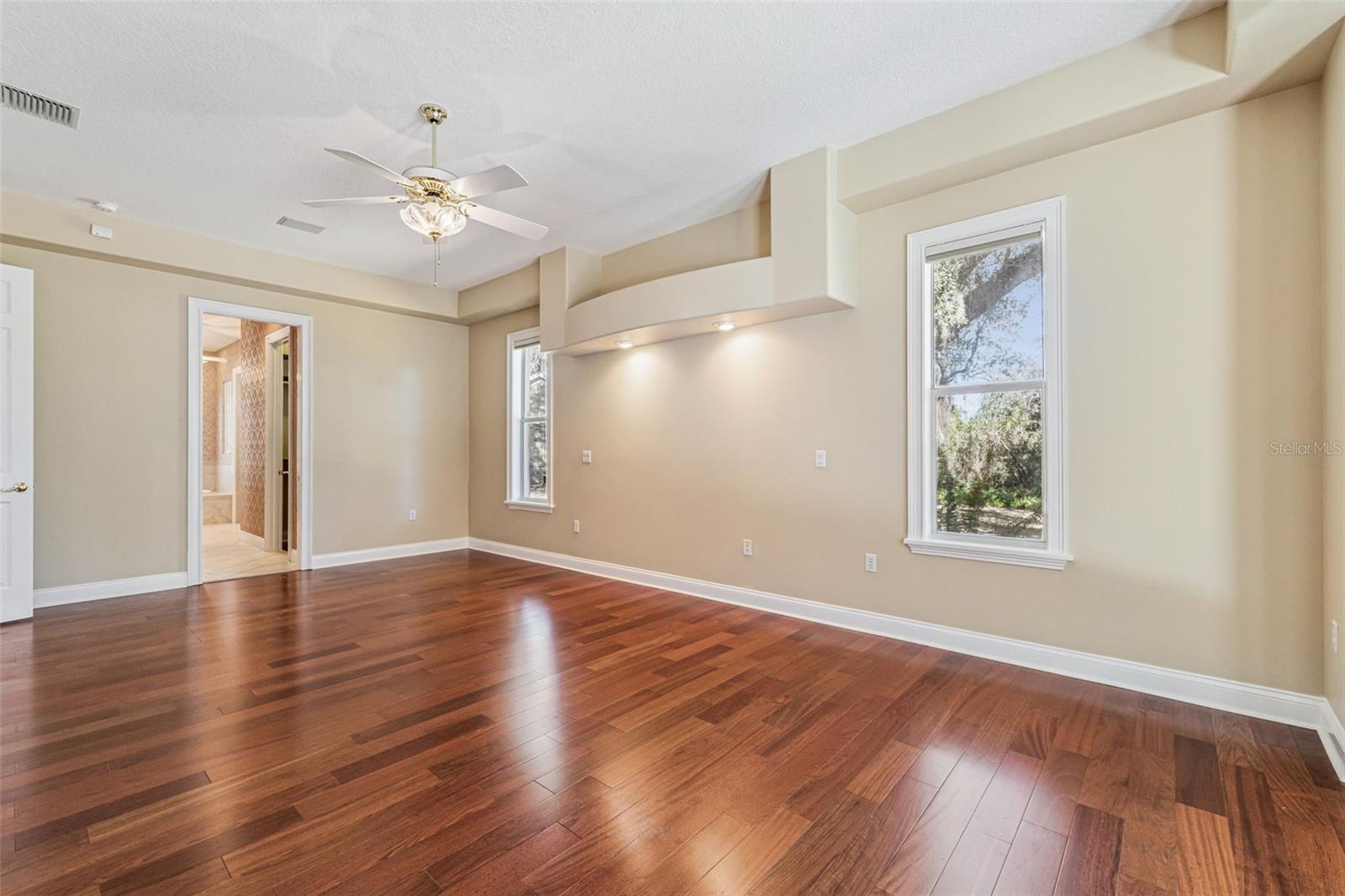 Image 13 of 66 For 5355 Mill Stream Ct