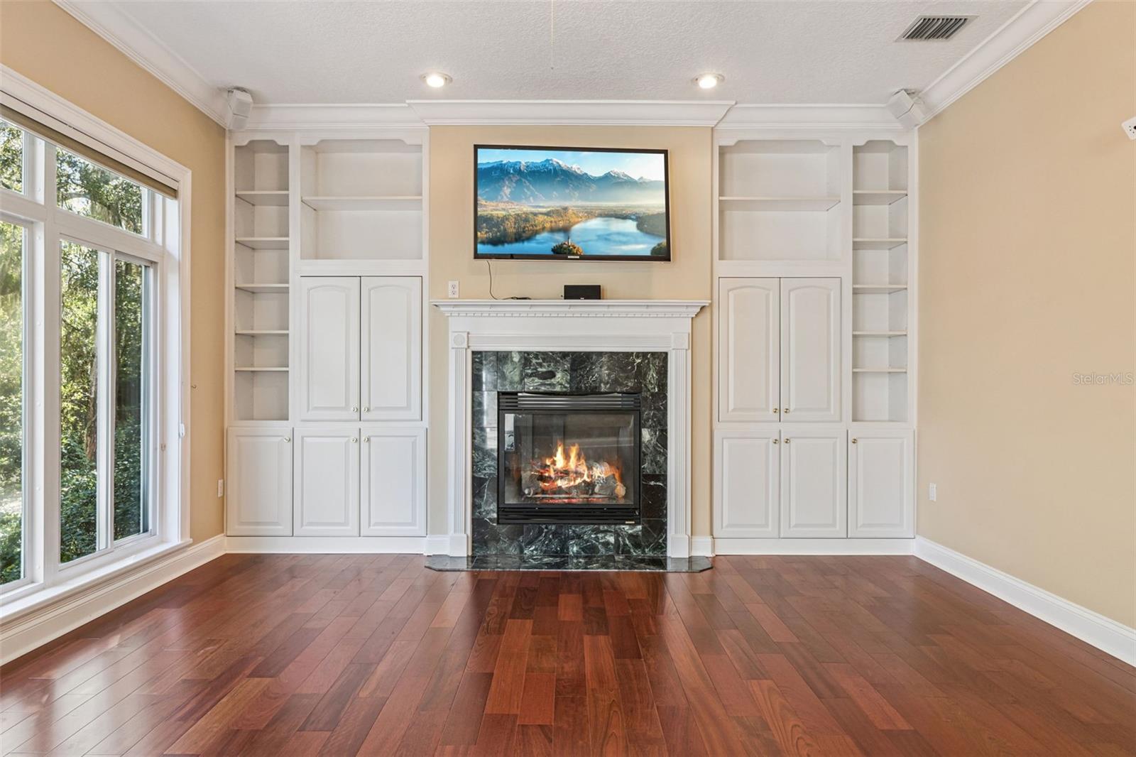 Image 20 of 66 For 5355 Mill Stream Ct