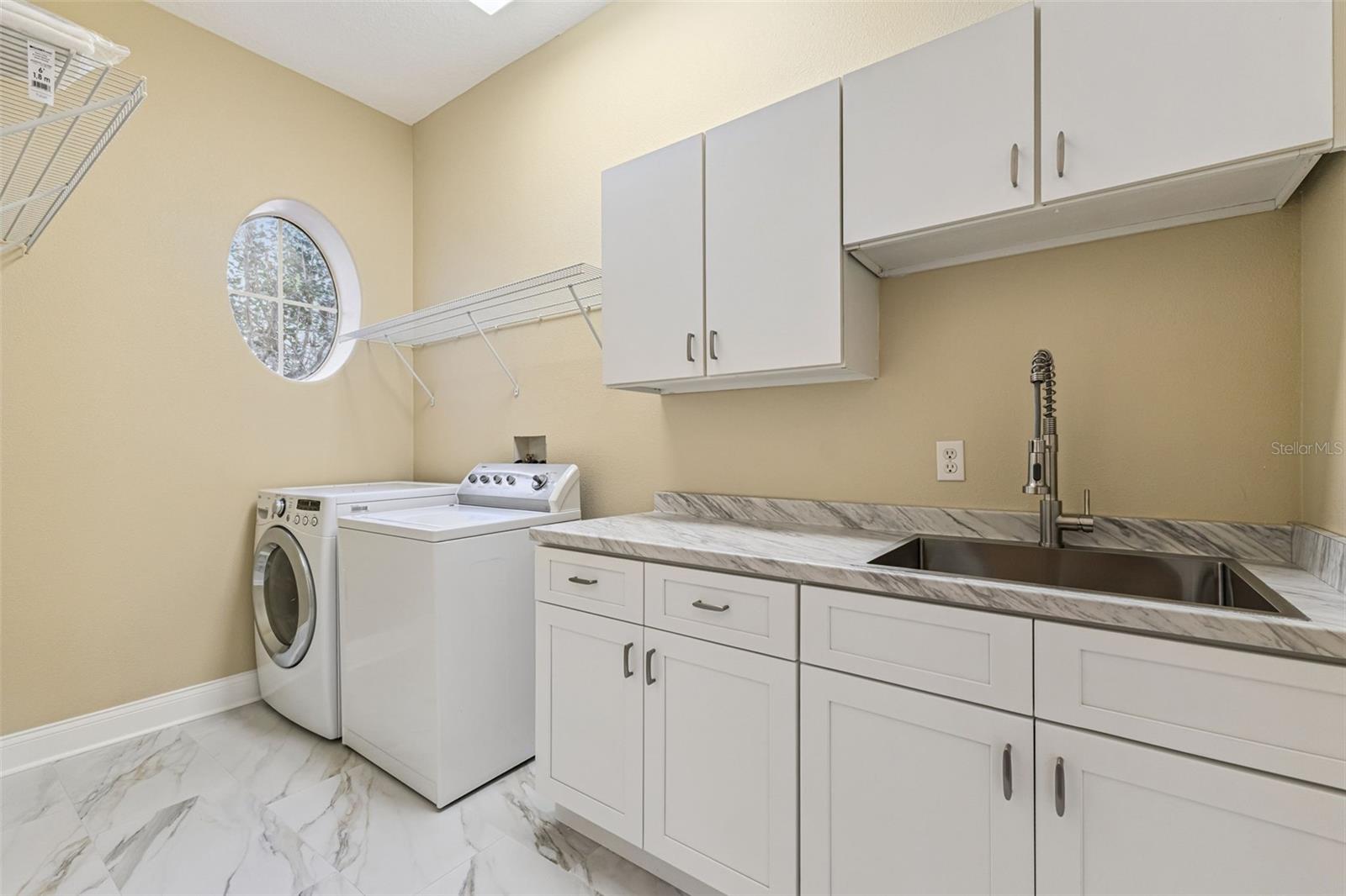 Image 41 of 66 For 5355 Mill Stream Ct