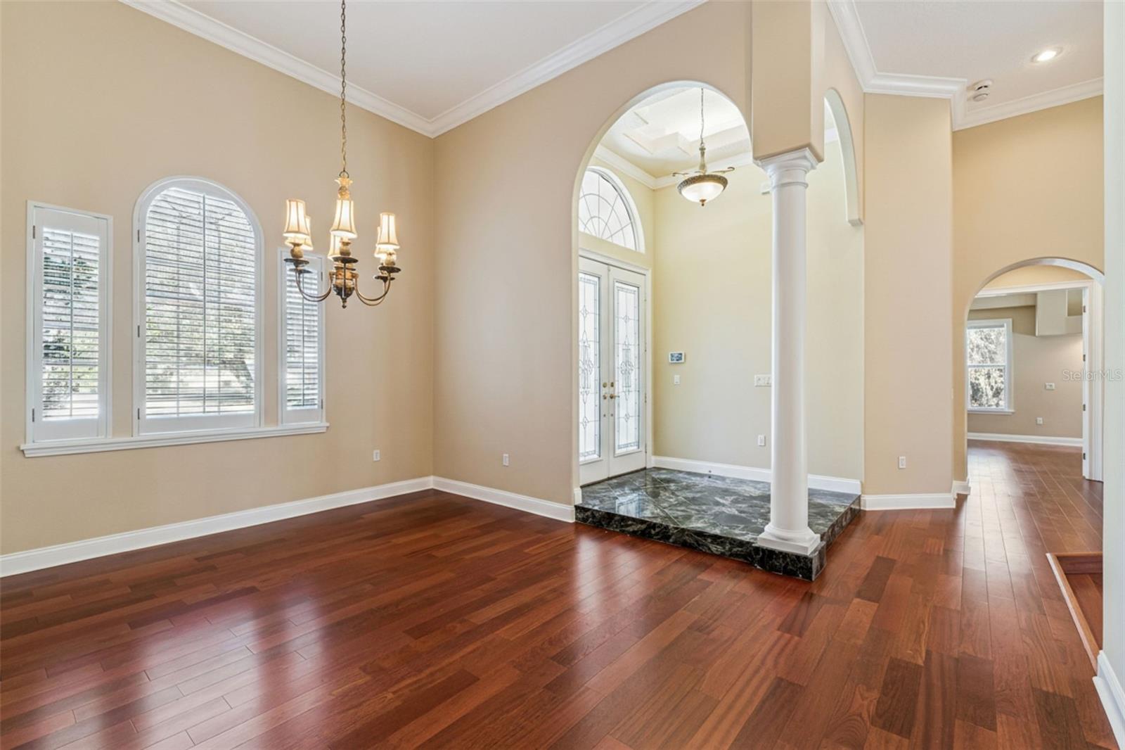 Image 8 of 66 For 5355 Mill Stream Ct