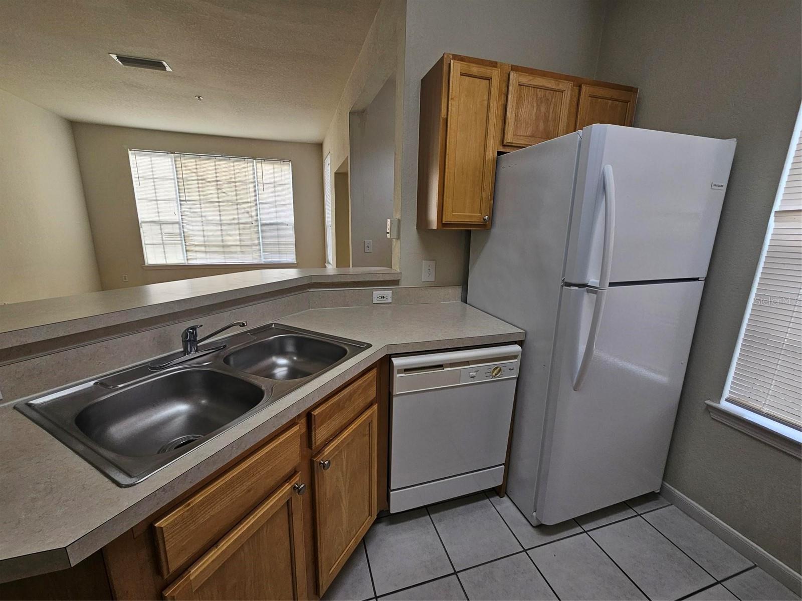 Image 7 of 28 For 9005 Lee Vista Boulevard 1803