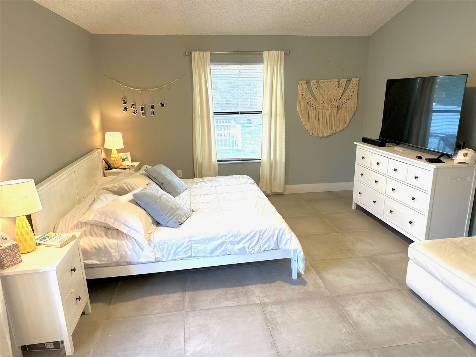 Image 5 of 15 For 9102 Floribunda Drive