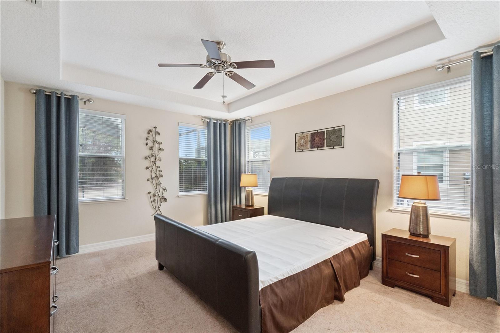 Image 14 of 46 For 136 Drayton Ave