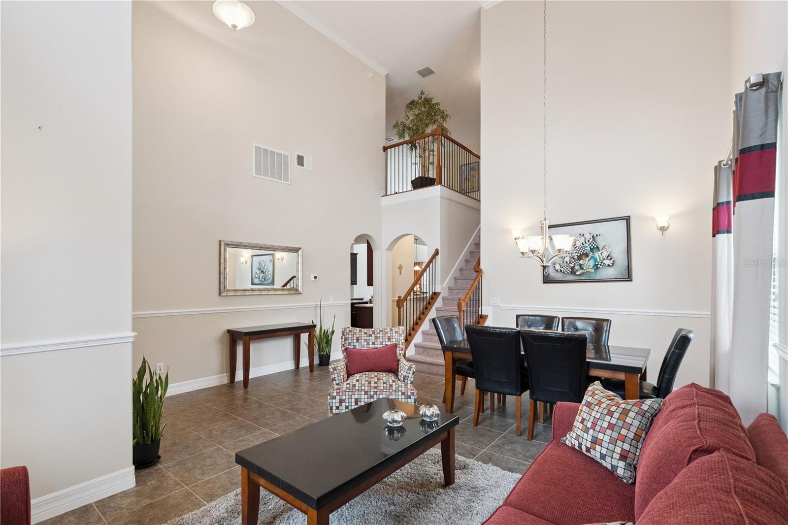 Image 5 of 46 For 136 Drayton Ave