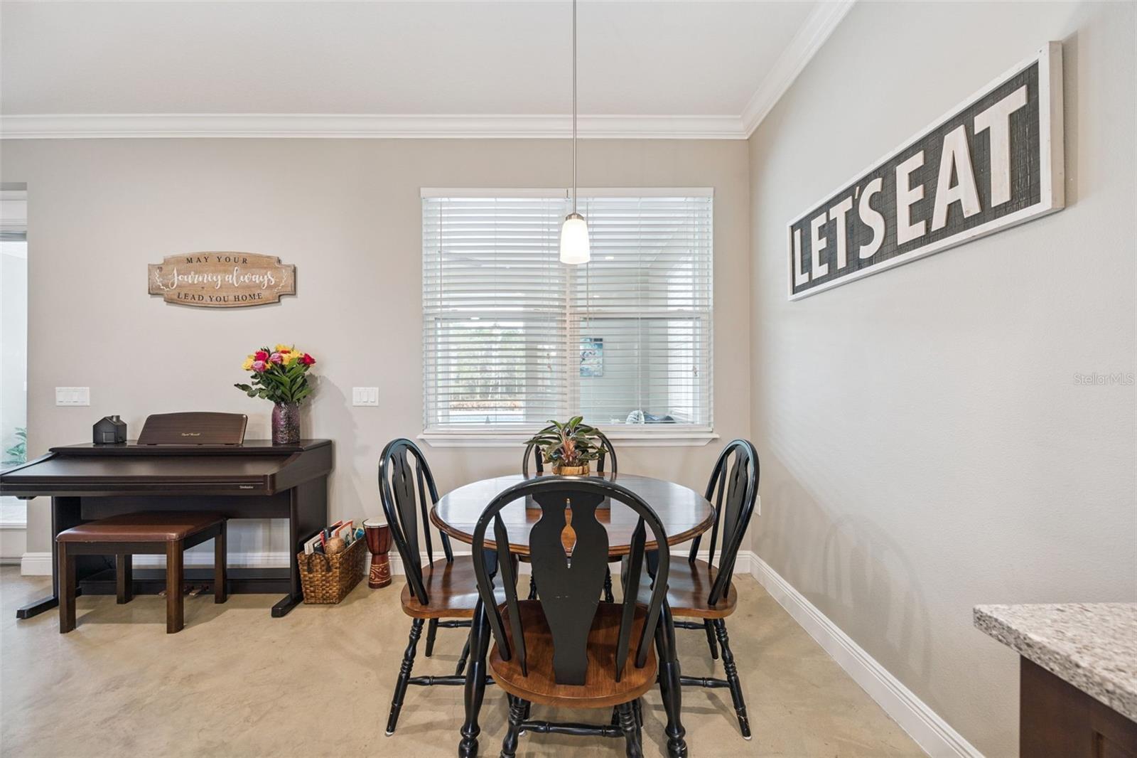 Image 13 of 55 For 2070 Blackfoot Trail