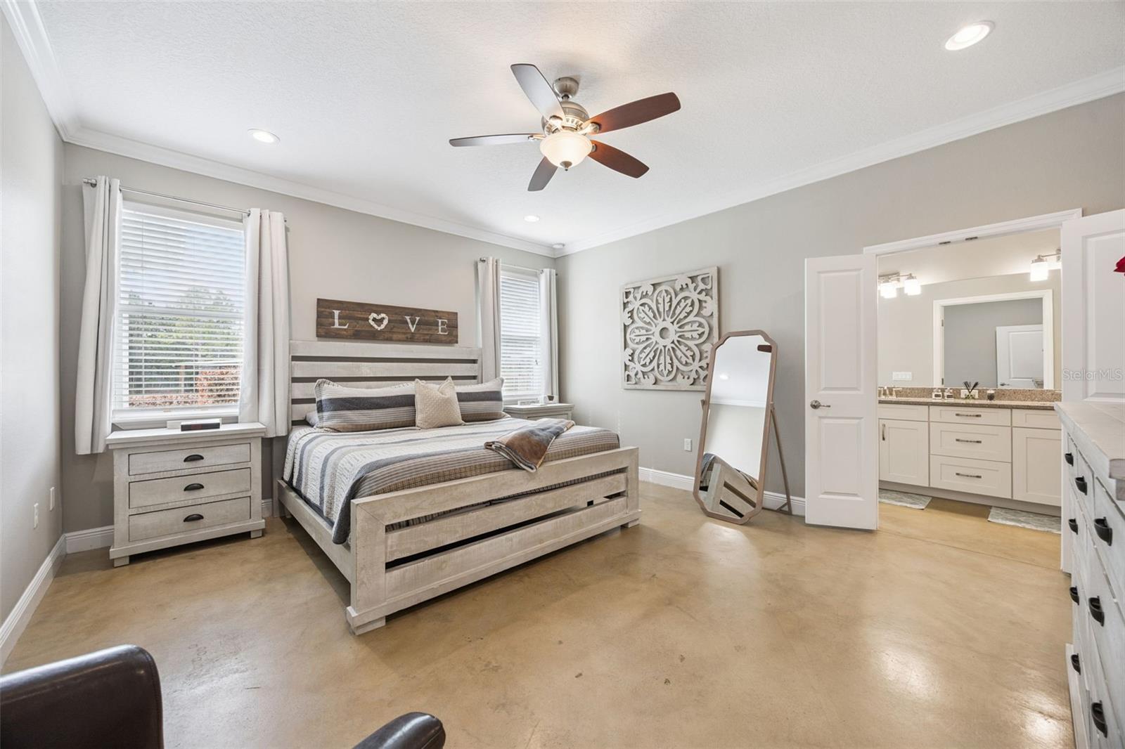 Image 18 of 55 For 2070 Blackfoot Trail