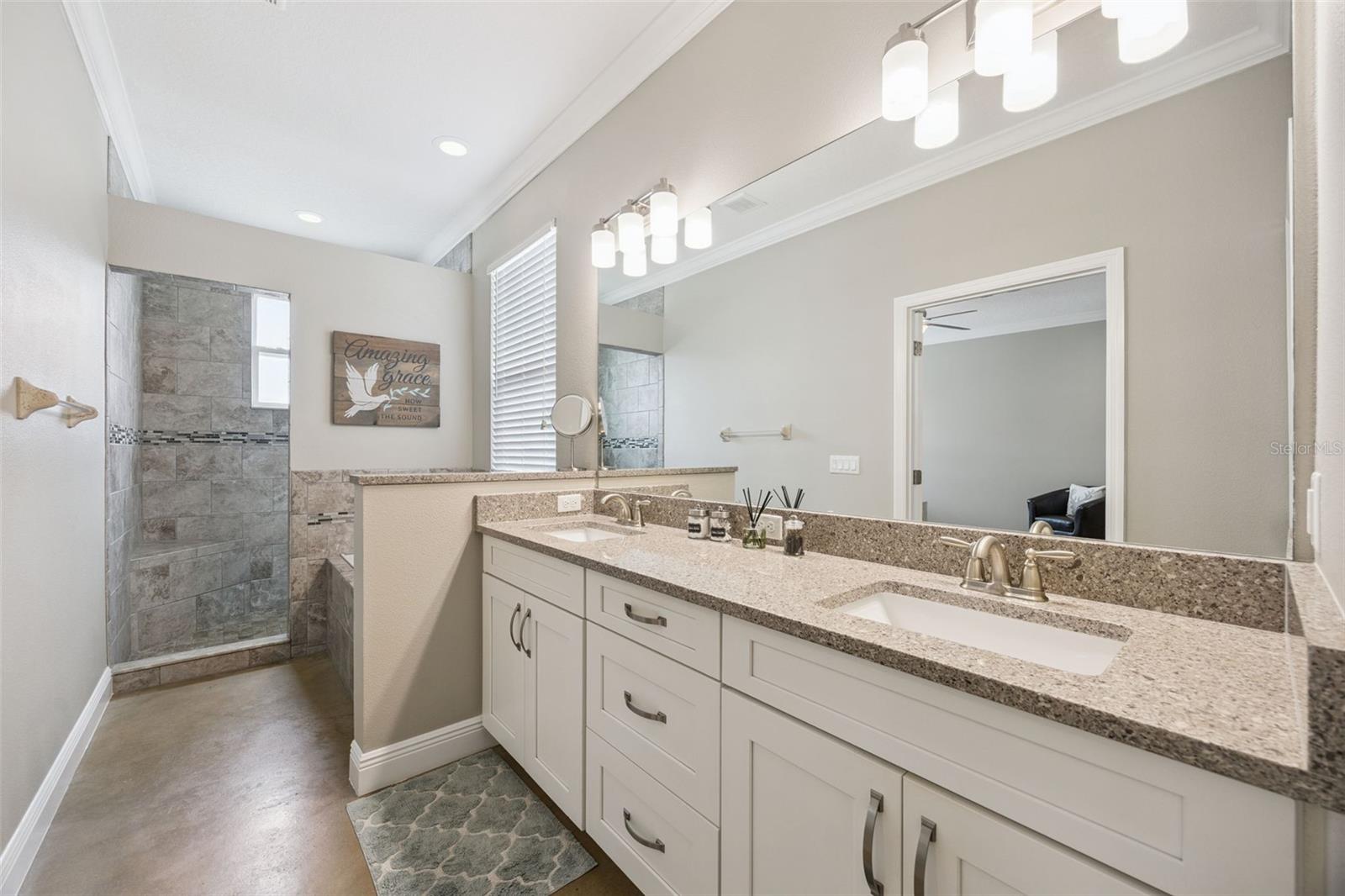 Image 20 of 55 For 2070 Blackfoot Trail